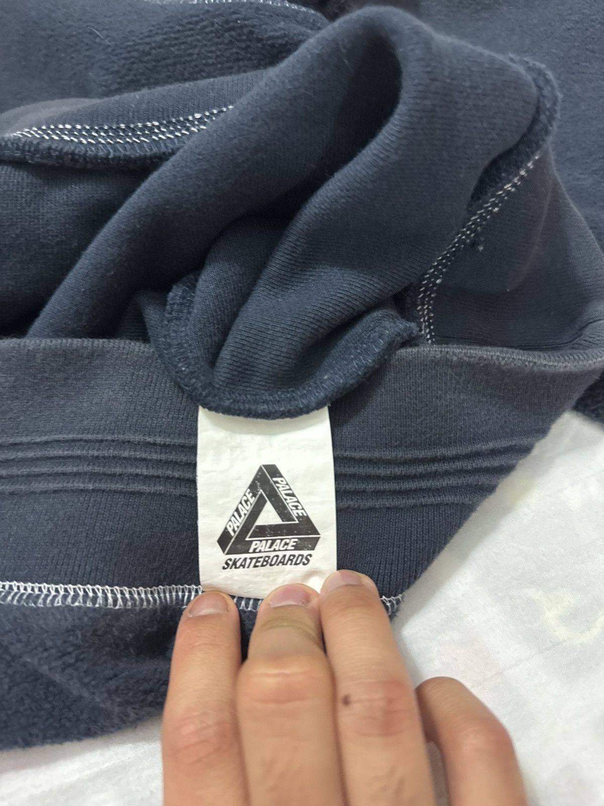 Palace Vintage Palace Crewneck Size US M / EU 48-50 / 2 - 7 Thumbnail