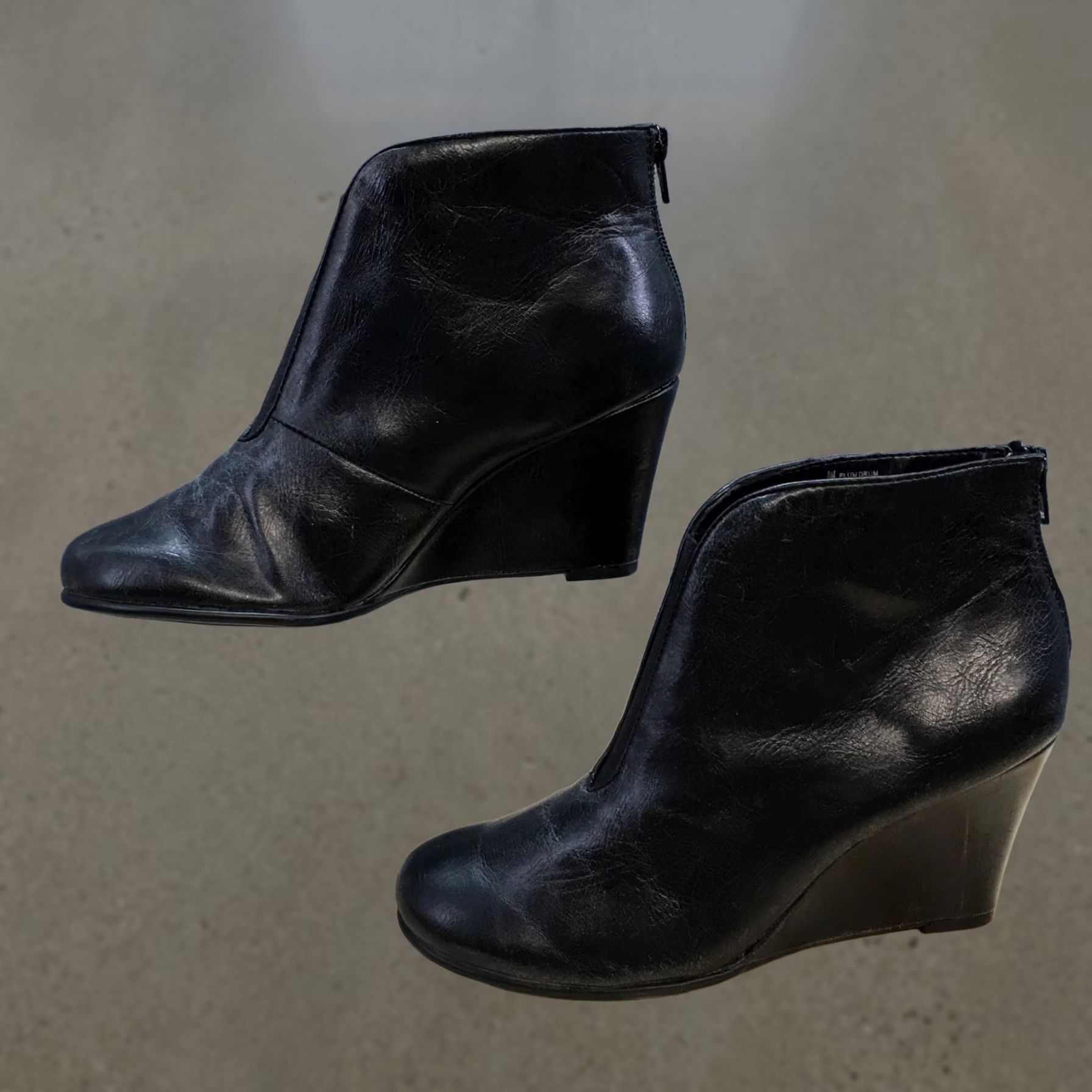Vintage Aerosoles Boots Womens 8 M Plum Drum Casual Back Zip Wedge Ankle Bootie Black Size US 8 / IT 38 - 1 Thumbnail