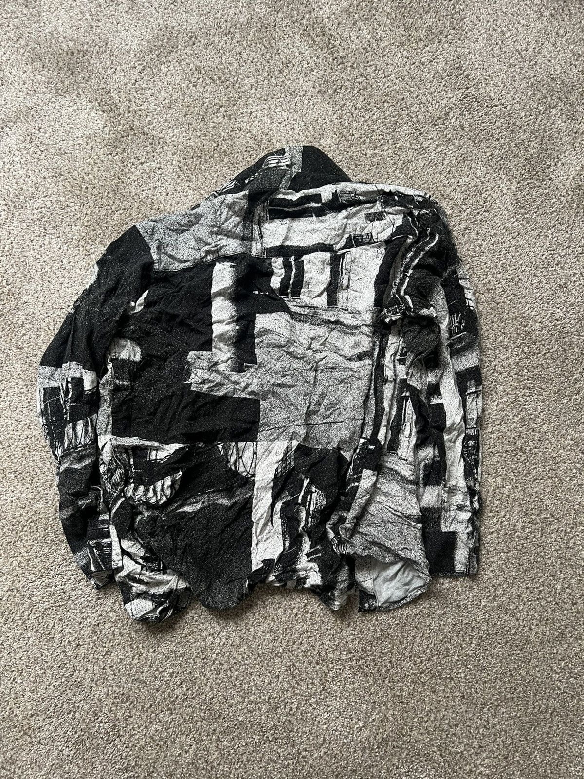 Zara Zara graphic button up Size US S / EU 44-46 / 1 - 3 Thumbnail