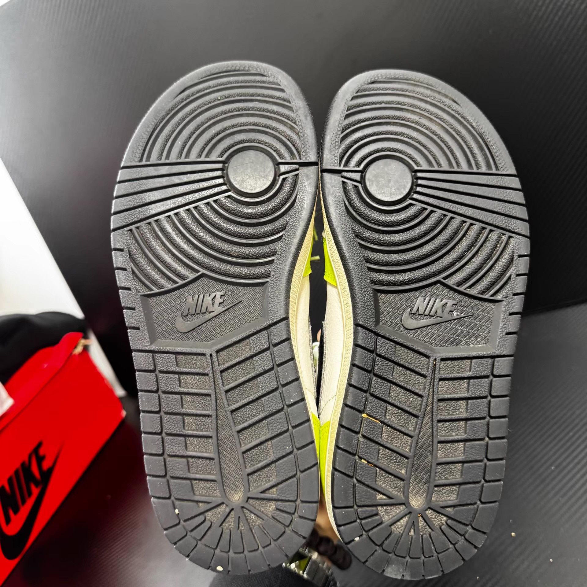 Nike Nike Air Jordan 1 Q11 Size US 5.5 / EU 38 - 4 Thumbnail