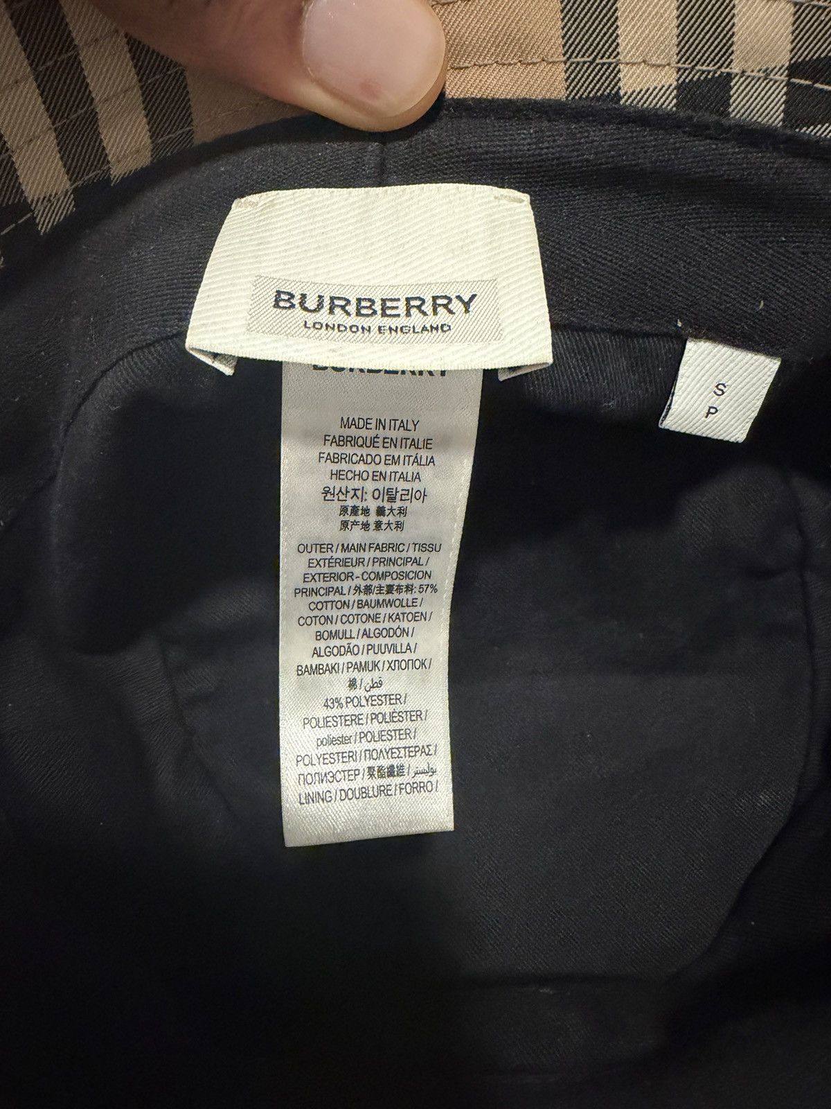 Burberry Check Cotton Bucket Hat Size ONE SIZE - 9 Thumbnail