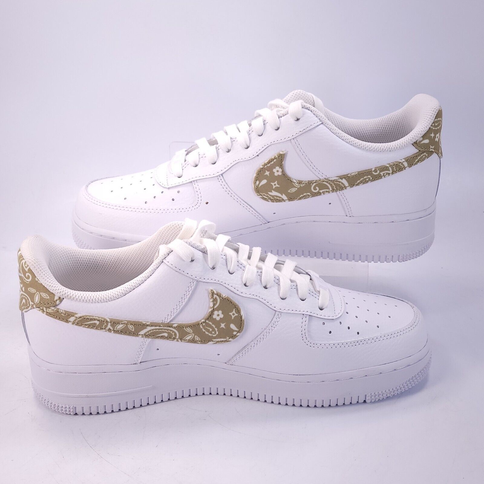 Nike Nike Air Force 1 '07 ESS Shoe Women Size 11 DJ9942-101 White Size US 11 / IT 41 - 5 Thumbnail