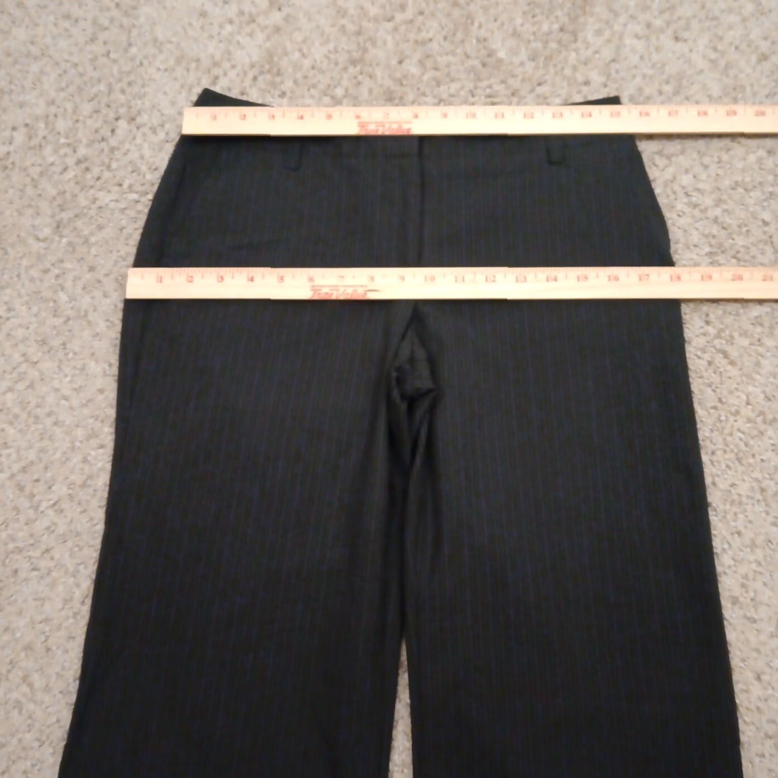 Liz Claiborne Liz Claiborne Dress Pants Womens Size 6 Petite Black Striped Straight Inseam 28 in Polyester Blend Flat Front Pockets" Size 28" / US 6 / IT 42 - 2 Thumbnail