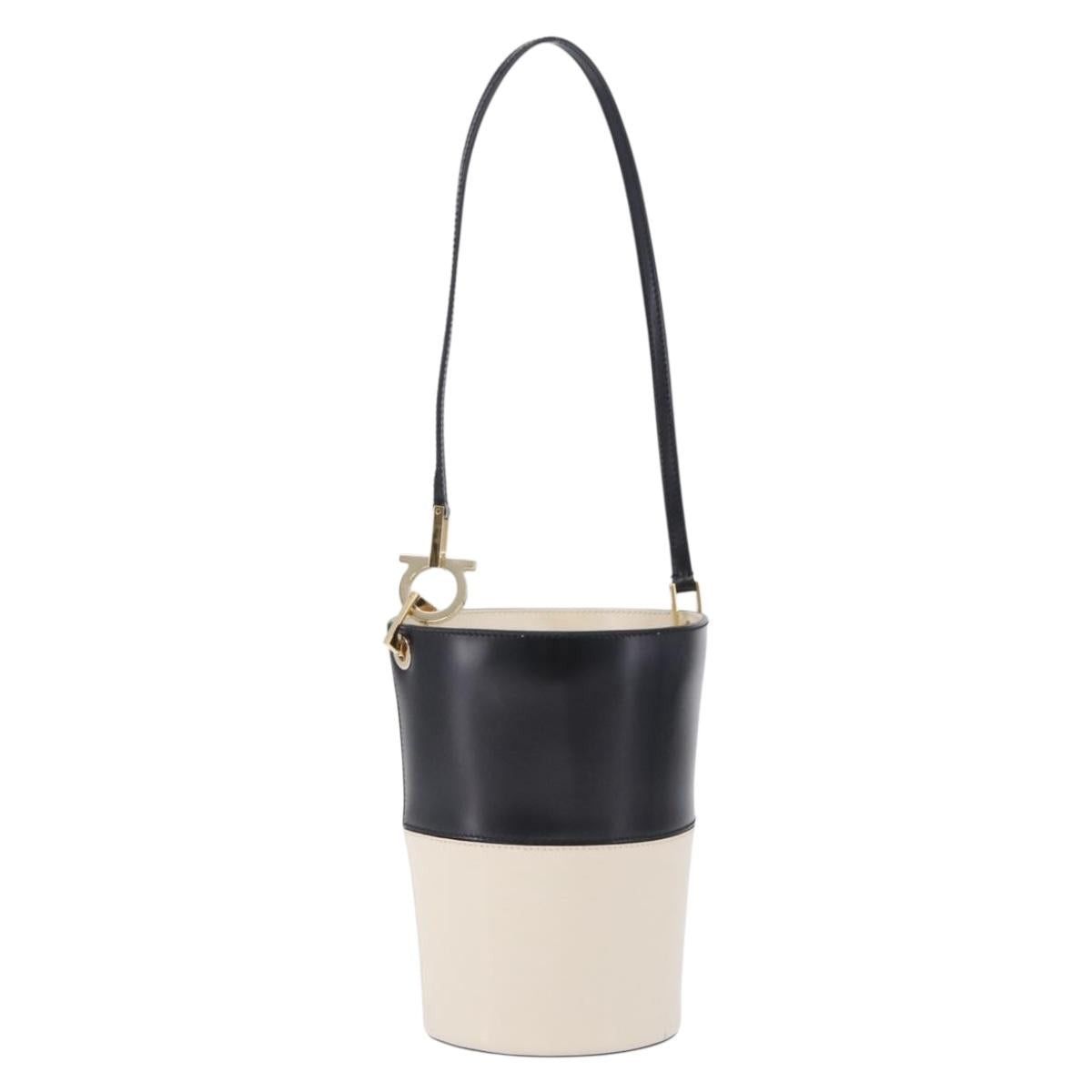Salvatore Ferragamo Salvatore Ferragamo Gancini Shoulder Bag Leather Ivory Gold Size ONE SIZE - 1 Thumbnail
