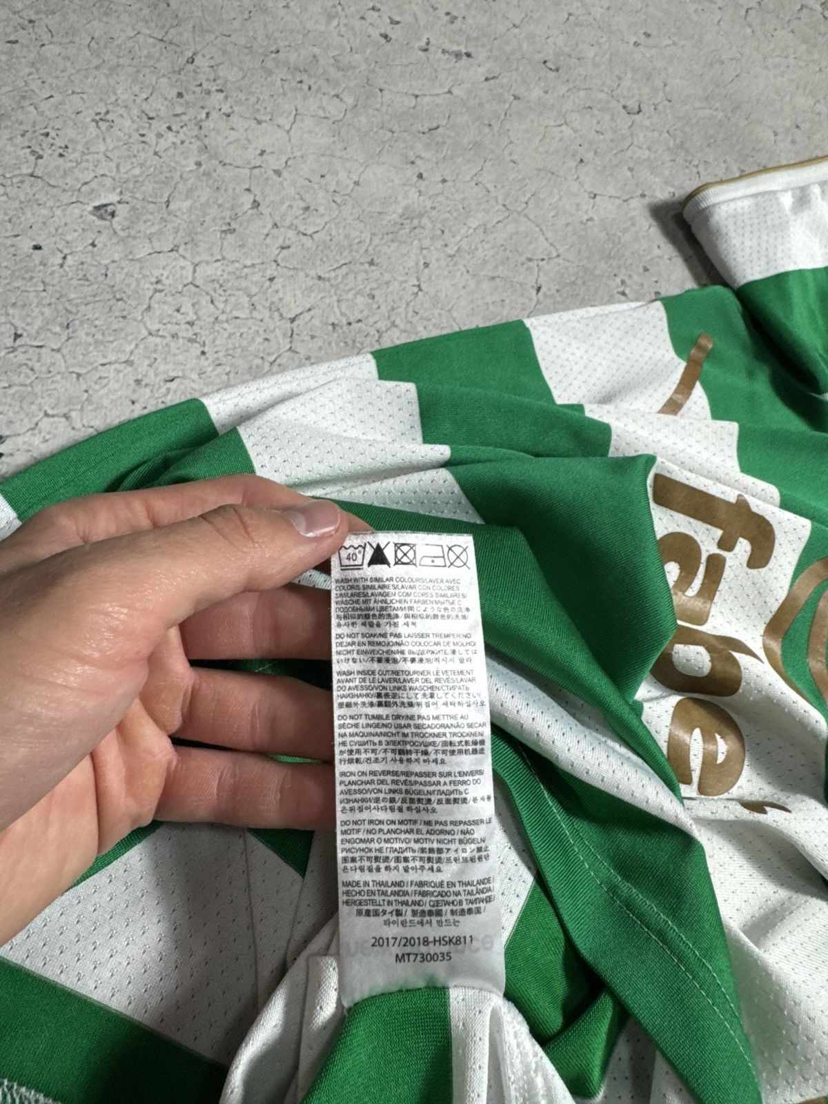 New Balance New Balance FC Celtic 2017/2018 Home Vintage Soccer Jersey Size US M / EU 48-50 / 2 - 10 Thumbnail