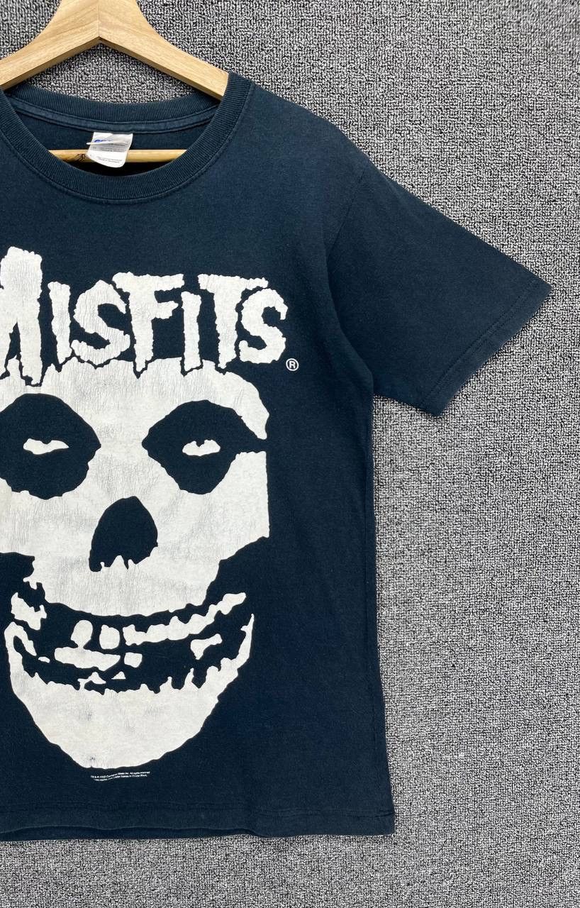 Band Tees Vintage Y2K Misfits Punk Rock Band Tees T Shirts Size US L / EU 52-54 / 3 - 4 Thumbnail