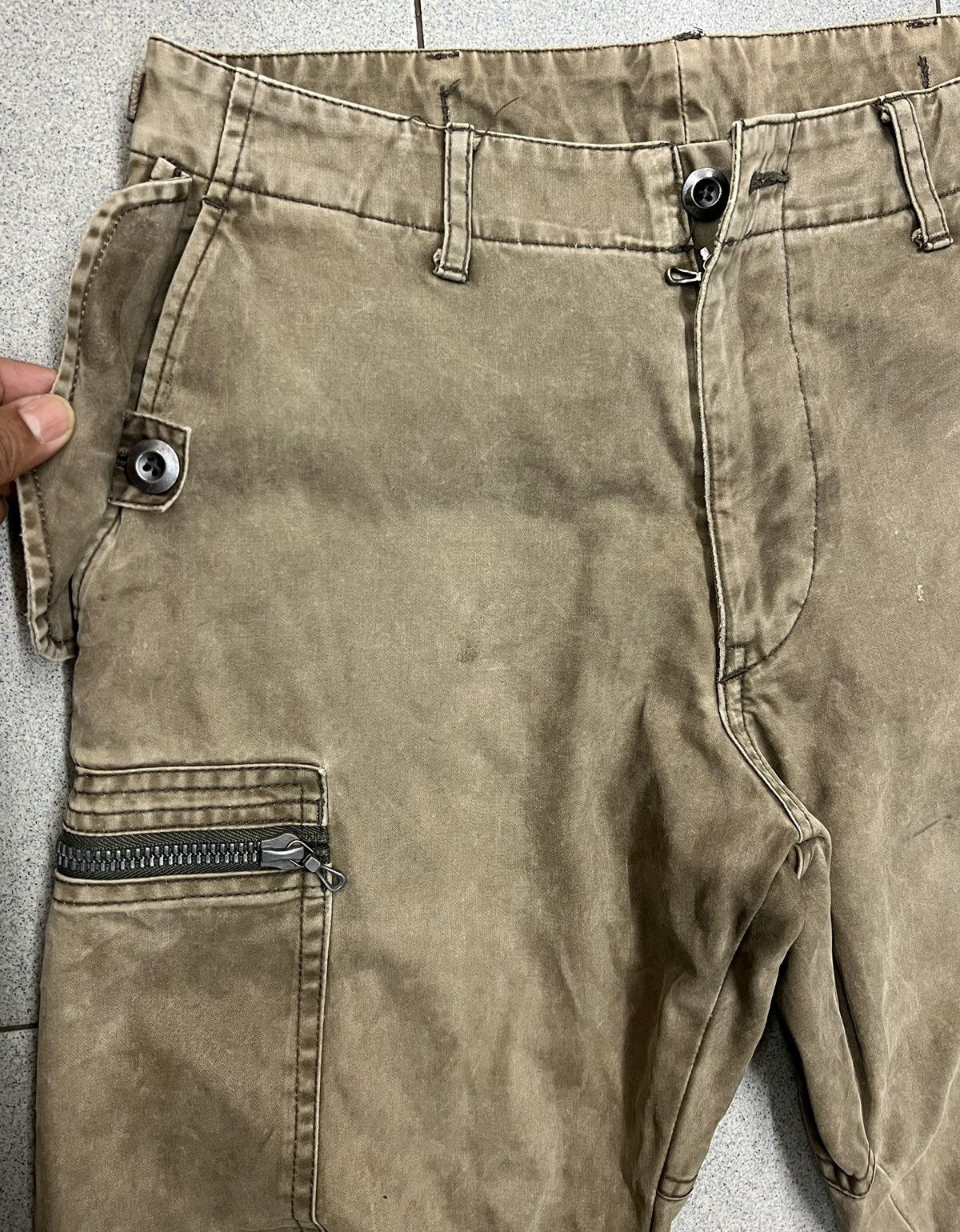 Attachment ATTACHMENT HEAVY FLARED CARGO PANTS Size US 30 / EU 46 - 7 Thumbnail