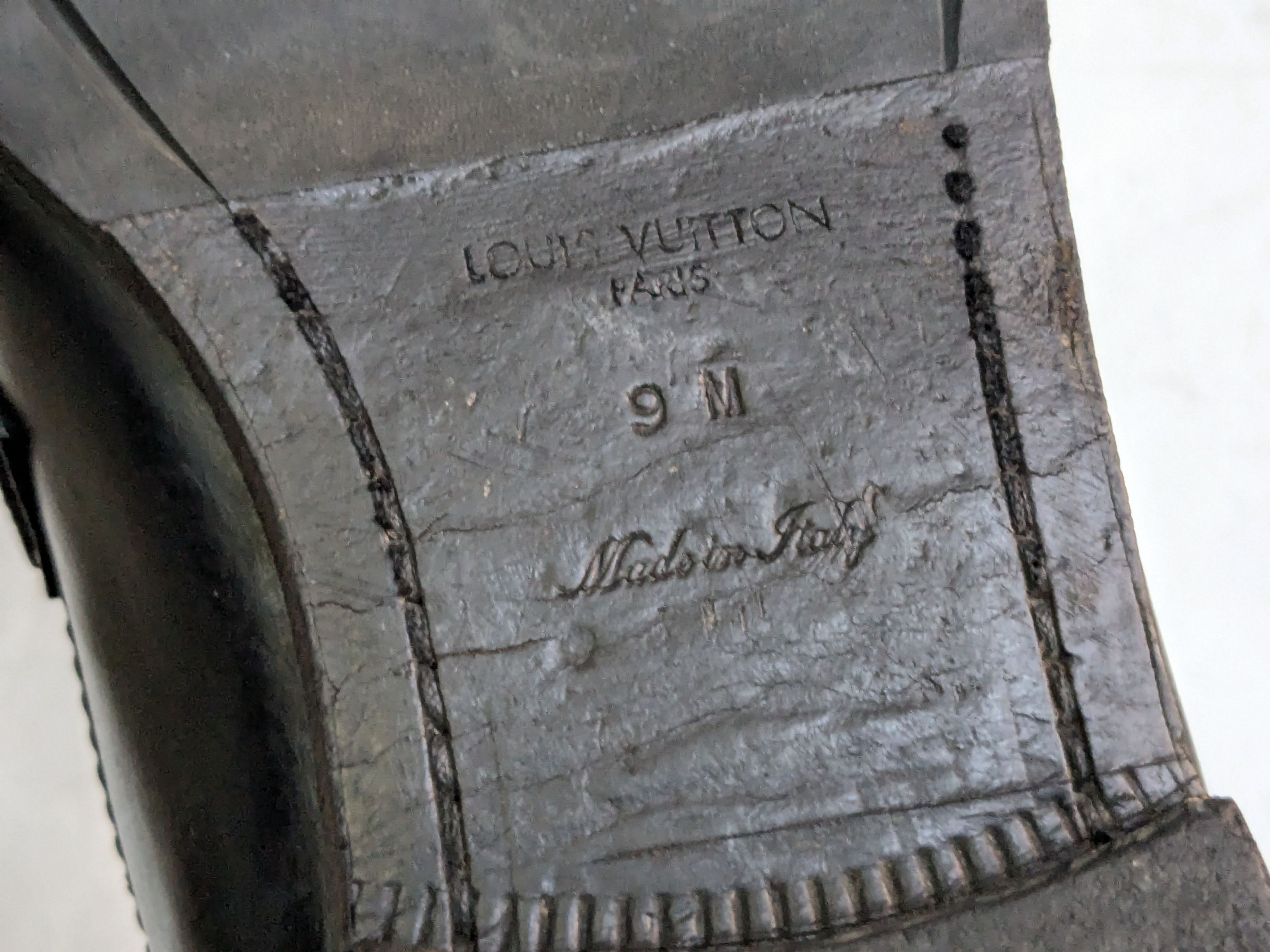Louis Vuitton Louis Vuitton Driving Black 10 Leather LV Buckle Size US 10 / EU 43 - 16 Thumbnail