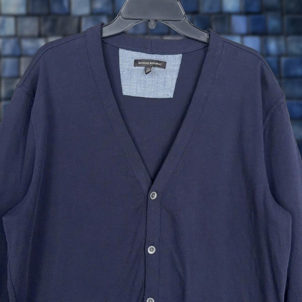 Banana Republic Banana Republic Sweater Mens XL Blue V Neck Cardigan Pockets Knit Classic Grandpa Styles: Cardigan, V-Neck, Solid Knit, Long Sleeve Mens XL, Navy Blue Size US XL / EU 56 / 4 - 1 Thumbnail