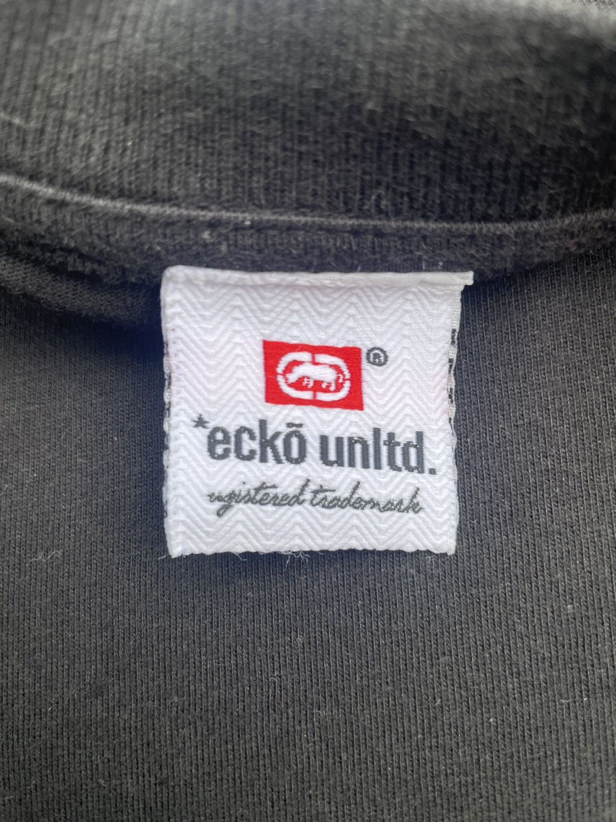 Ecko Unltd. Ecko Unltd Embossed Tshirt Size US XL / EU 56 / 4 - 11 Thumbnail
