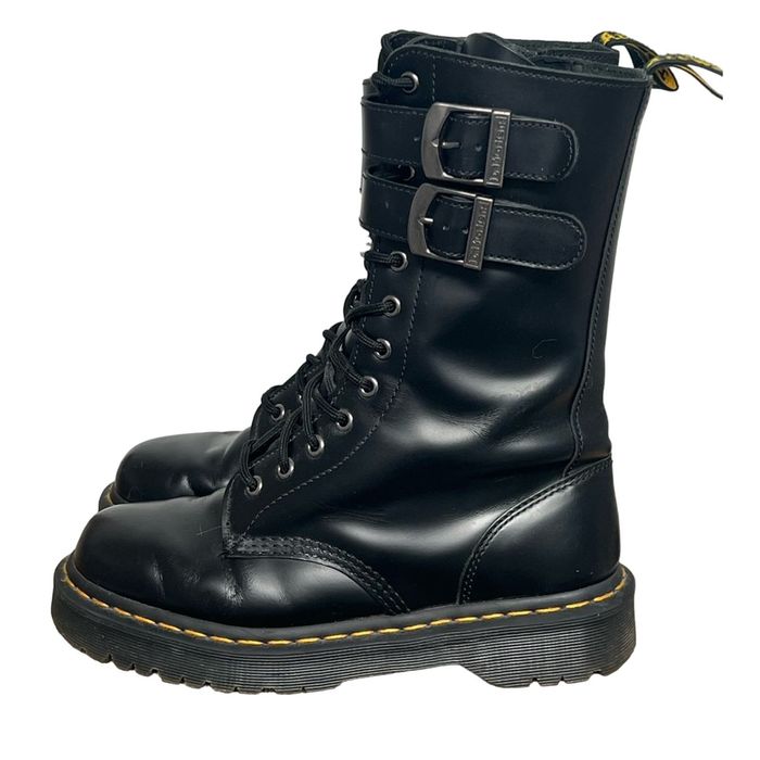 caspian dr martens