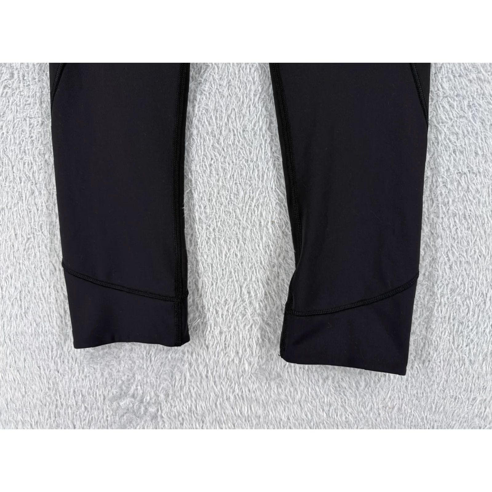Lululemon Lululemon Pants Women 6 Black In Movement Crop Everlux 19" Training Training W6AHJS Size 28" / US 6 / IT 42 - 2 Thumbnail