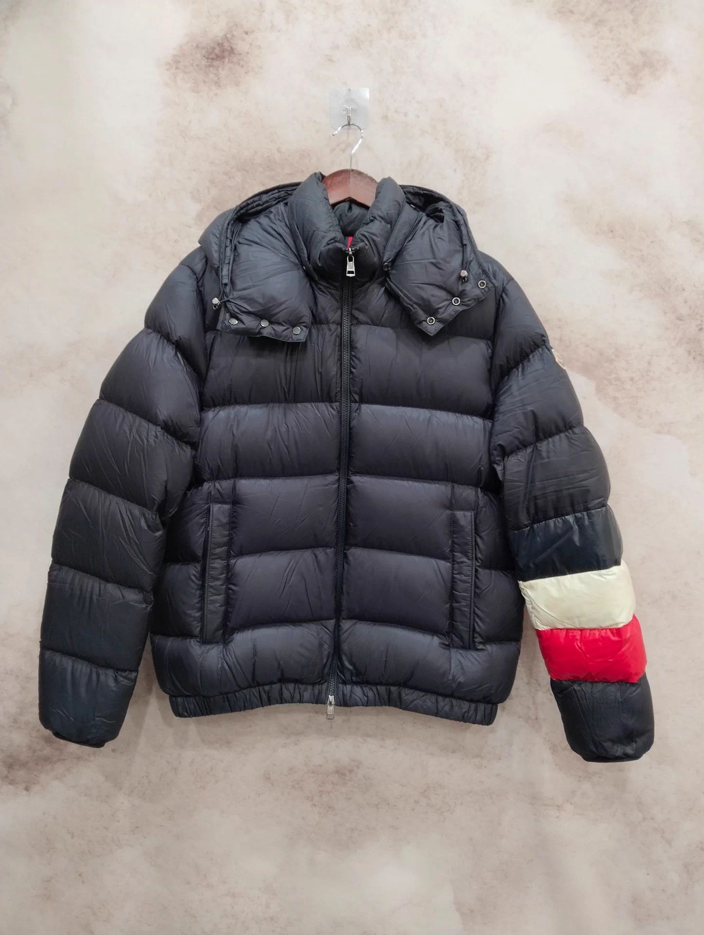 Moncler Moncler down jacket Size 5 (145) Size XXL / US 16-18 / IT 52-54 - 1 Thumbnail