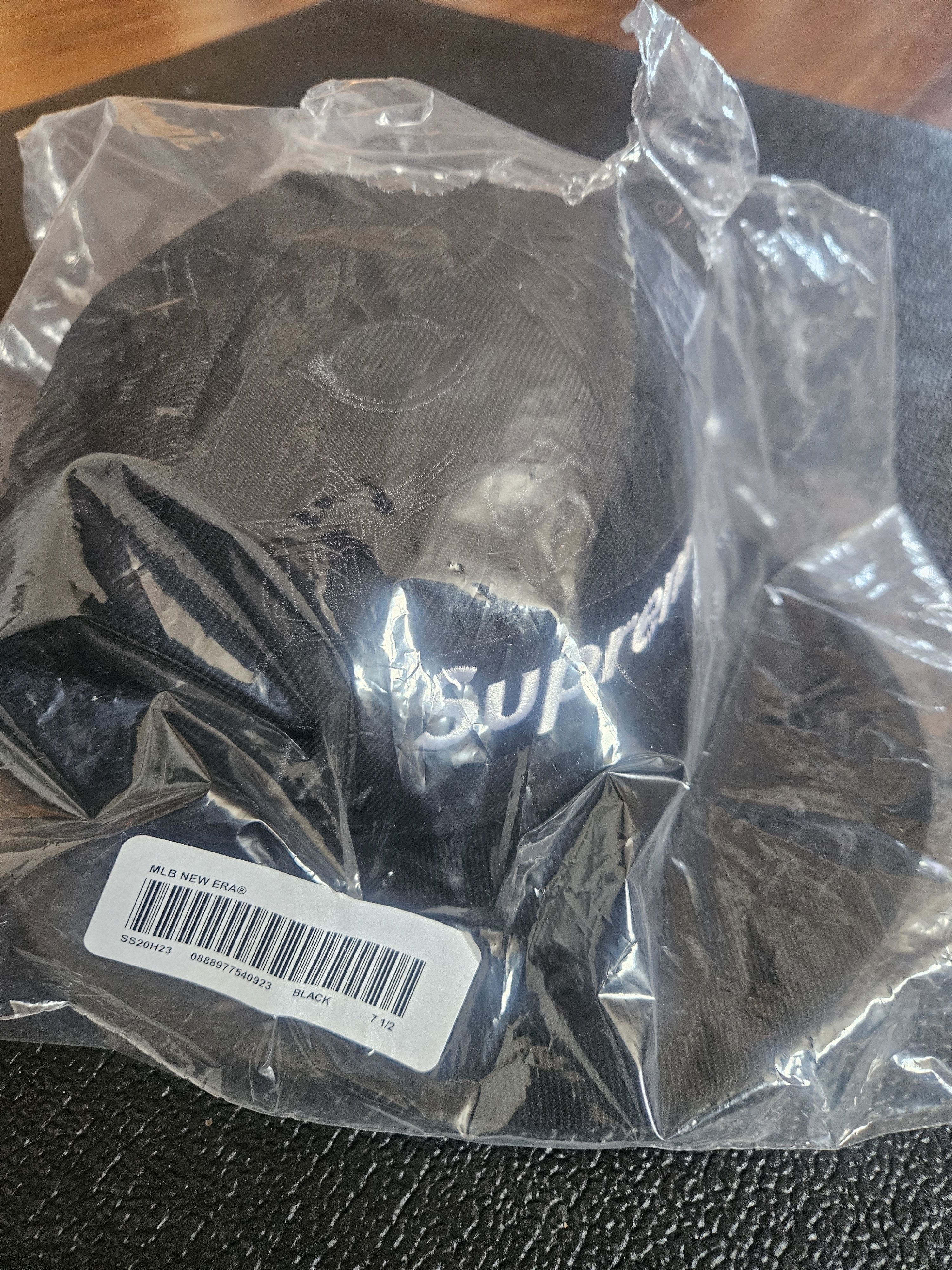 Supreme Supreme MLB Logos Hat - Black - Size 7 1/2 - NEW Size ONE SIZE - 7 Thumbnail