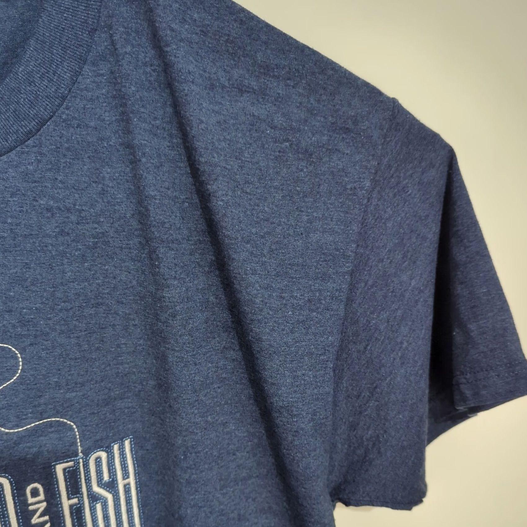 Fruit Of The Loom VINTAGE Fruit of the Loom Embroidered Crewneck T Shirt XL Men Blue 1990s Hawaii Graphic Tee Shirt Size US XL / EU 56 / 4 - 4 Thumbnail