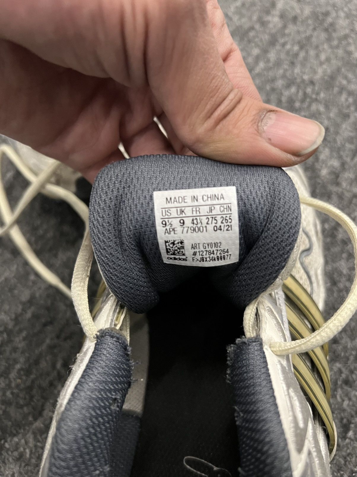 Adidas Bad bunny x adidas Size US 9.5 / EU 42-43 - 7 Thumbnail