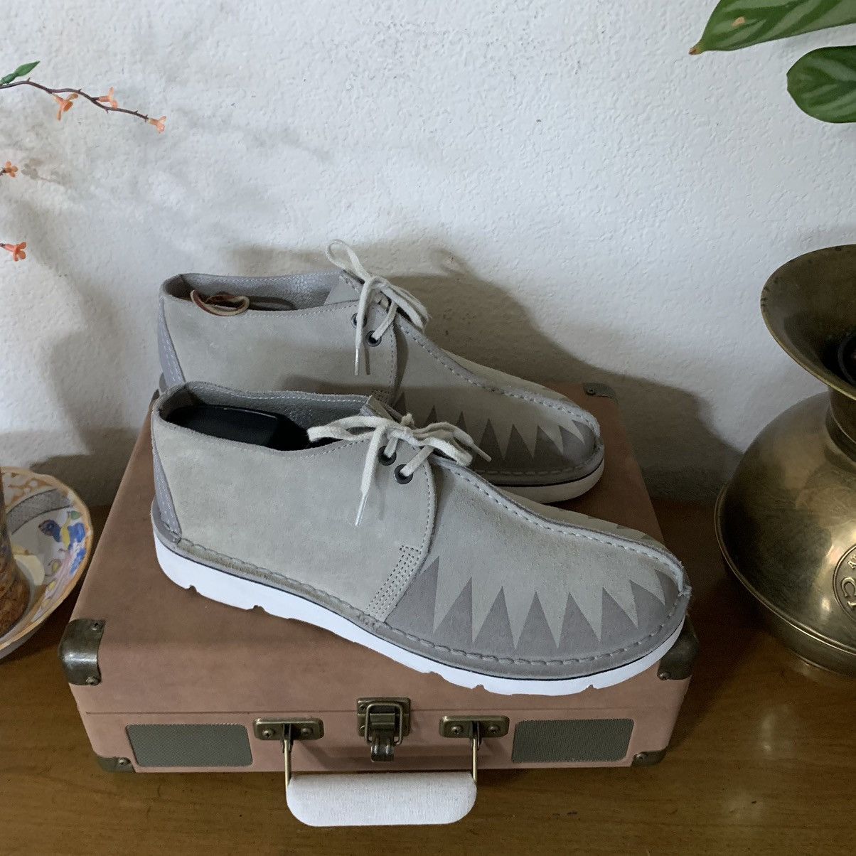Clarks Neighborhood x Clark’s Charles Steed suede Chukka boots Size US 10.5 / EU 43-44 - 5 Thumbnail