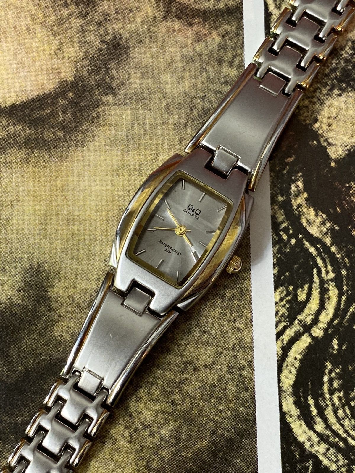 Japanese Brand × Jewelry × Vintage Q&Q Watch: Style and Precision 💎 Size ONE SIZE - 6 Thumbnail