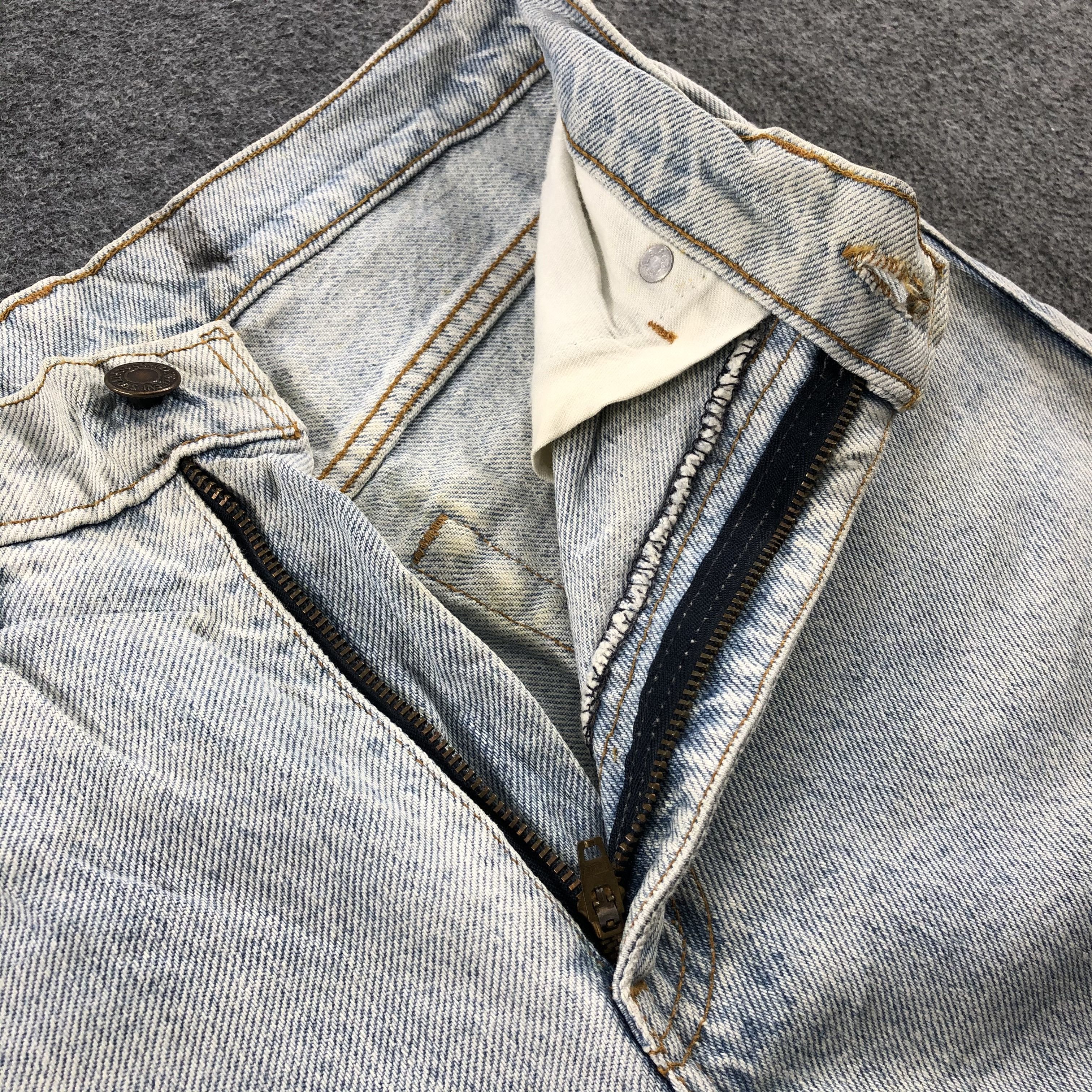 Levi's × Vintage Vintage Light Wash Levis Jeans-JM1946 Size US 28 / EU 44 - 8 Thumbnail