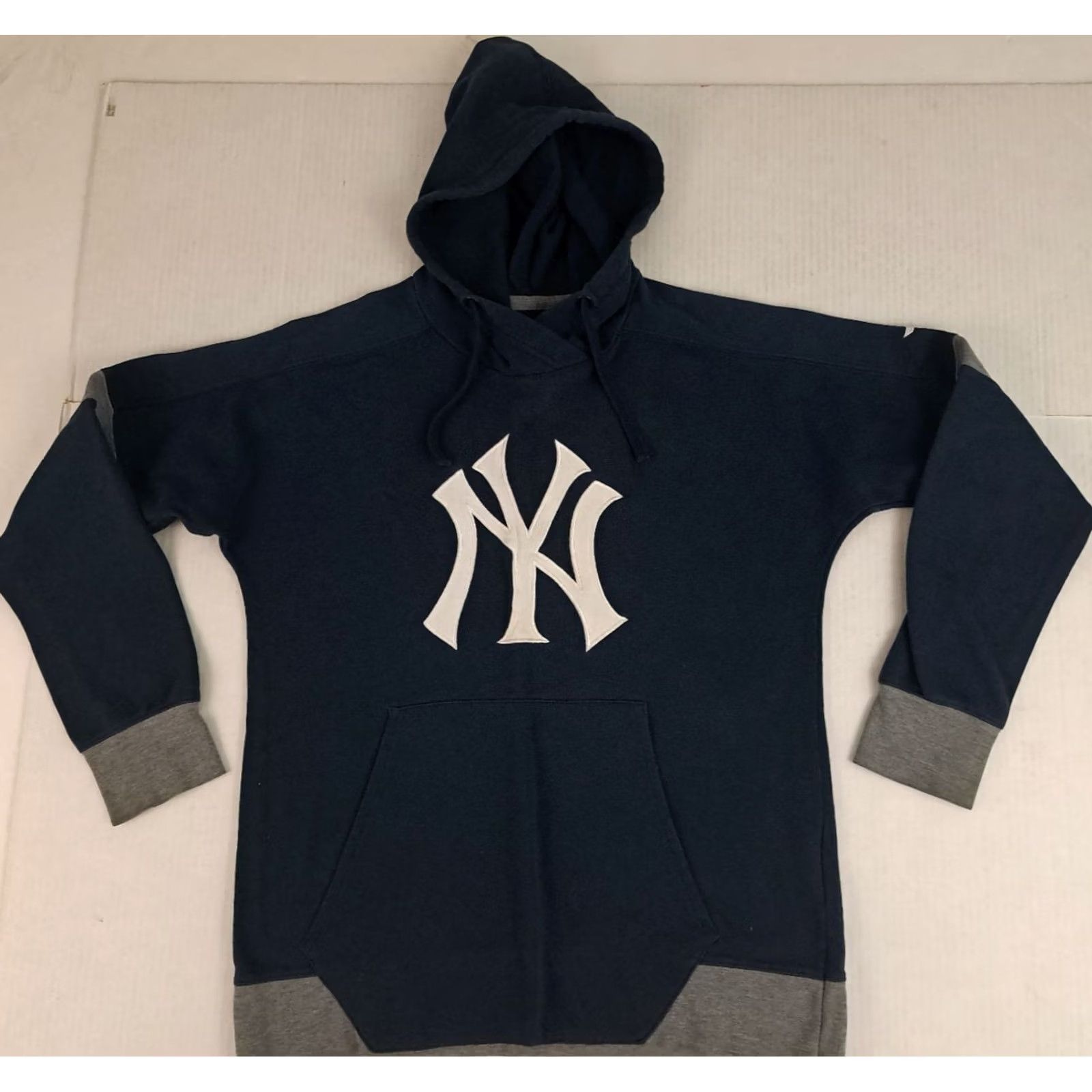 Vintage VINTAGE New York Yankees Hoodie Woman Small Logo Stitched Cotton Canvas Fanatics Size S / US 4 / IT 40 - 2 Thumbnail