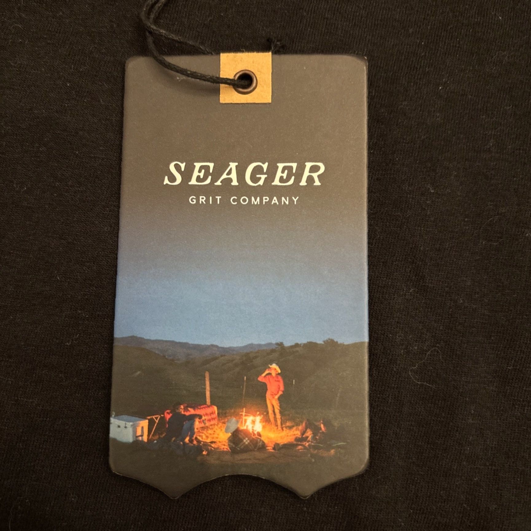 Vintage VINTAGE Seager Grit Company T-Shirt Size S Black Darts Western Mens Size US S / EU 44-46 / 1 - 3 Thumbnail