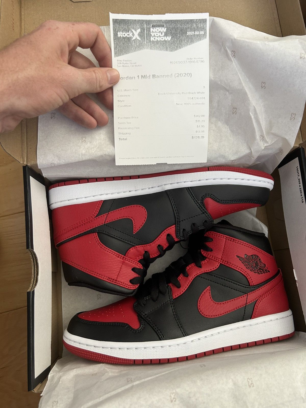Jordan Brand × Nike Jordan 1 mid “banned” Size US 8 / EU 41 - 1 Thumbnail