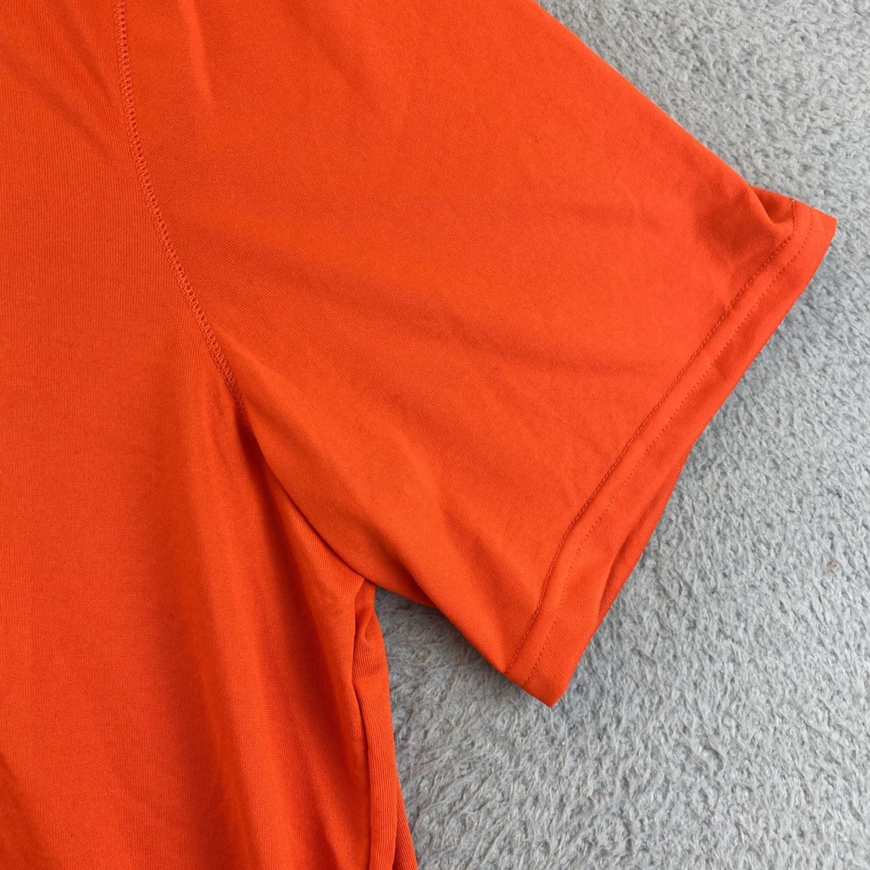 Under Armour Under Armour Men’s XL T Shirt Athletic Orange 91-17 Logo Short Sleeve Crew Neck Vintage No Size US XL / EU 56 / 4 - 4 Thumbnail