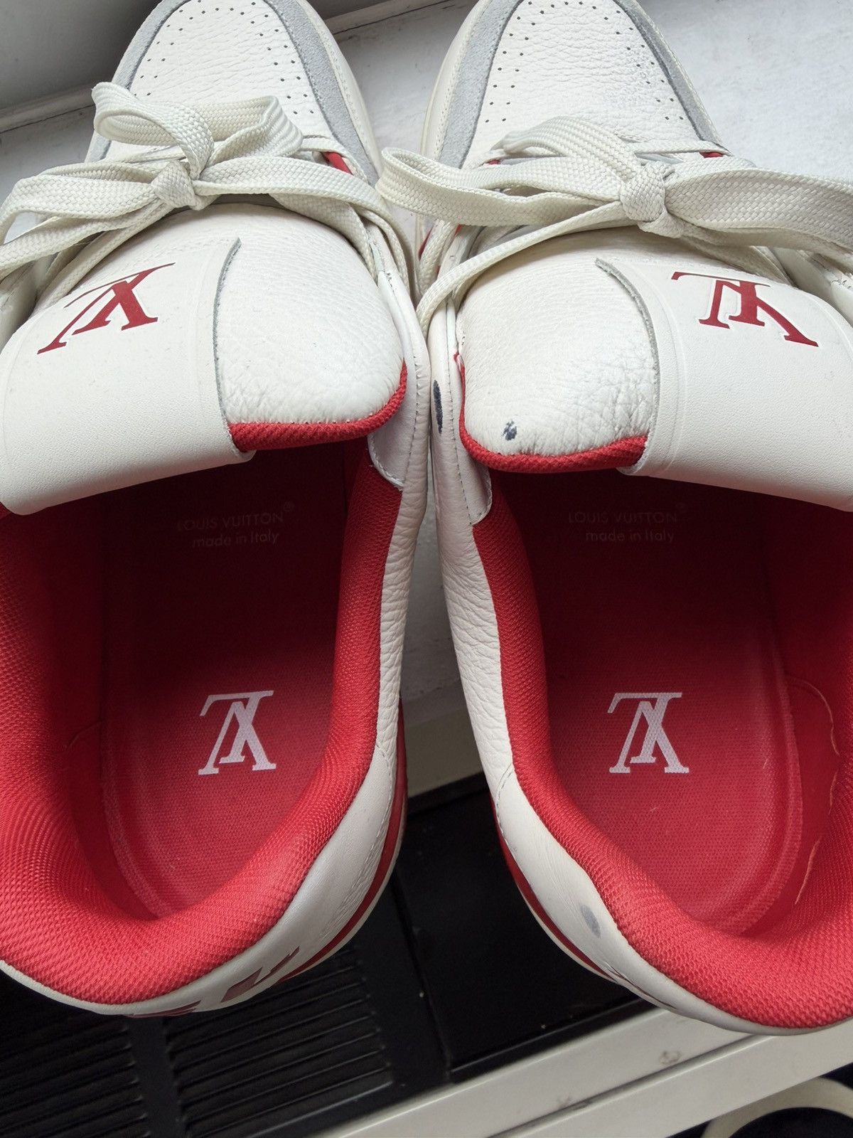 Louis Vuitton #54 Signature Trainer Sneaker, size LV 8 (US9.5) Size US 9.5 / EU 42-43 - 7 Thumbnail