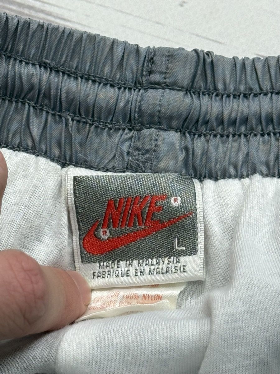 Nike Nike vintage pants size L Size US 34 / EU 50 - 5 Thumbnail