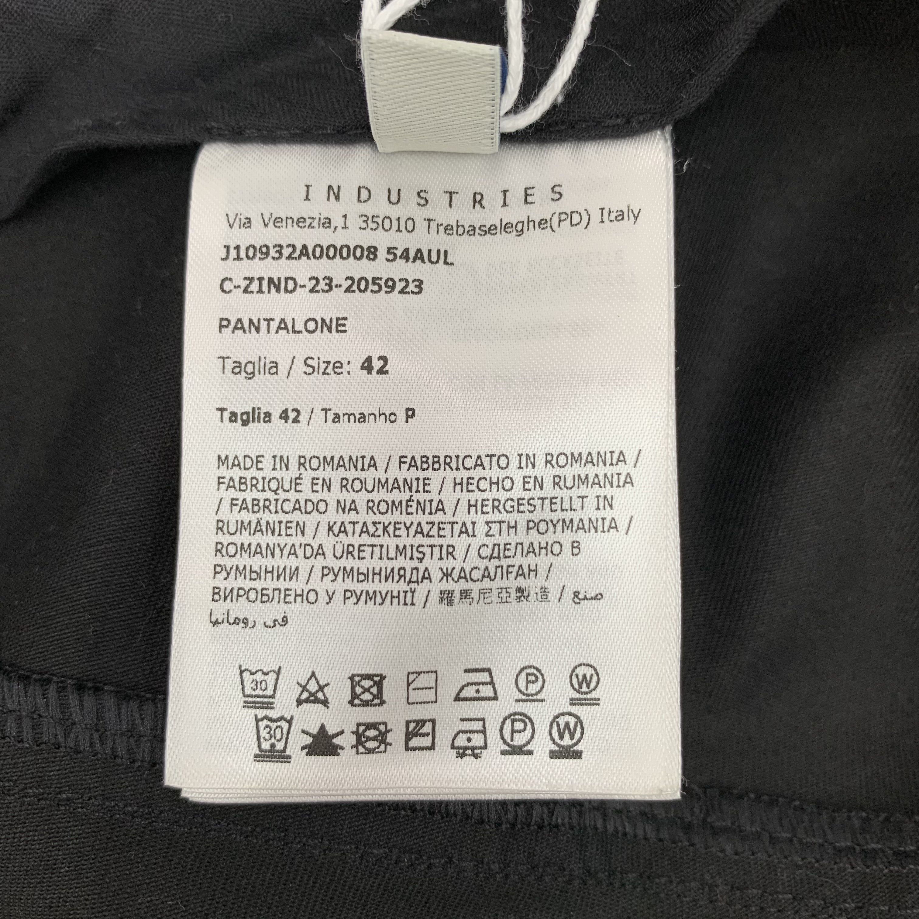 Moncler Moncler Logo Cotton Pants Black (42) Size US 26 / EU 42 - 9 Thumbnail