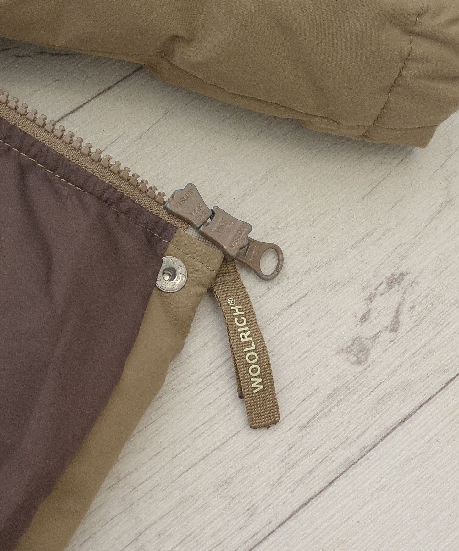 Woolrich Woolen Mills Woolrich Down womens Bomber Jacket With Hood sz M Size S / US 4 / IT 40 - 10 Thumbnail