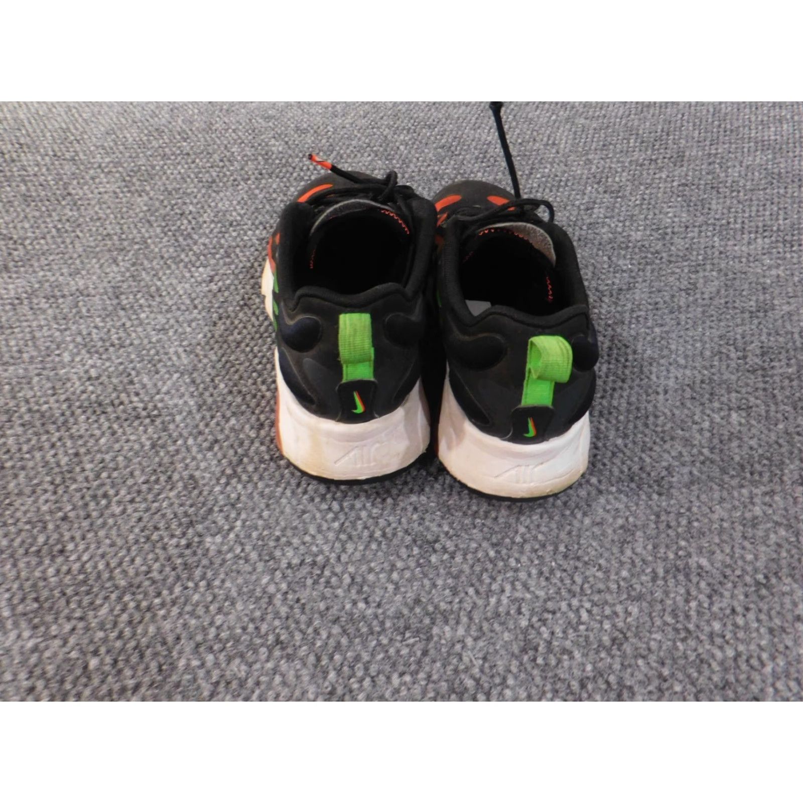 Nike Nike Sneakers Mens 11.5 Black Red Mid Top Classic Basketball Nike Classics Mens Shoes 11.5 Red Classic Sneakers Mens Size US L / EU 52-54 / 3 - 7 Thumbnail