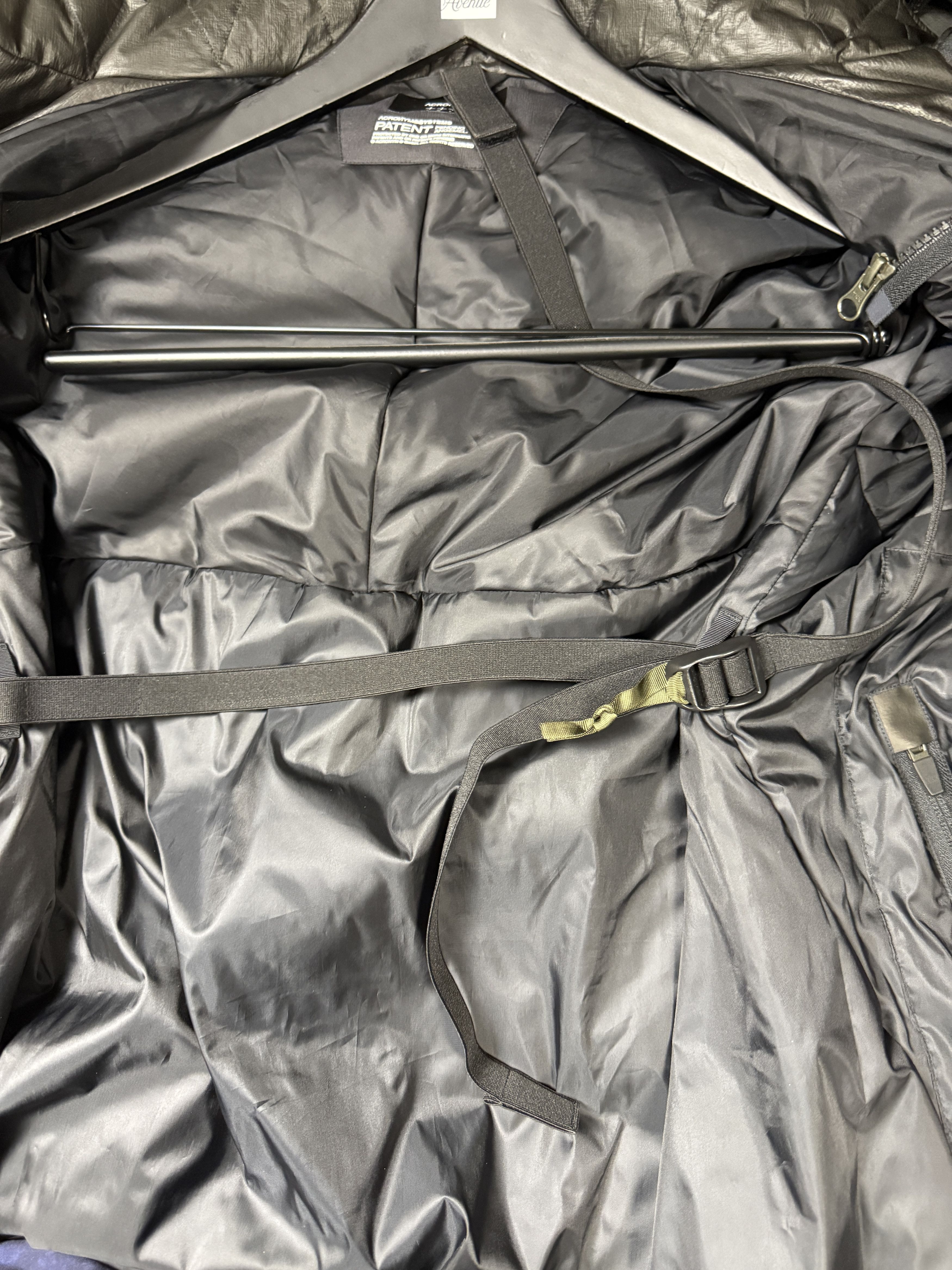 Acronym Acronym J46-FO 2L Infinium Film Out J46-FO Coat Size US L / EU 52-54 / 3 - 13 Thumbnail