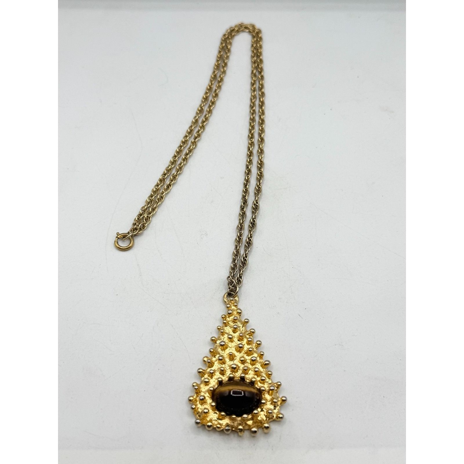 Kenneth Jay Lane Kenneth Lane vintage brutalist cat eye Pendant necklace Size ONE SIZE - 5 Thumbnail