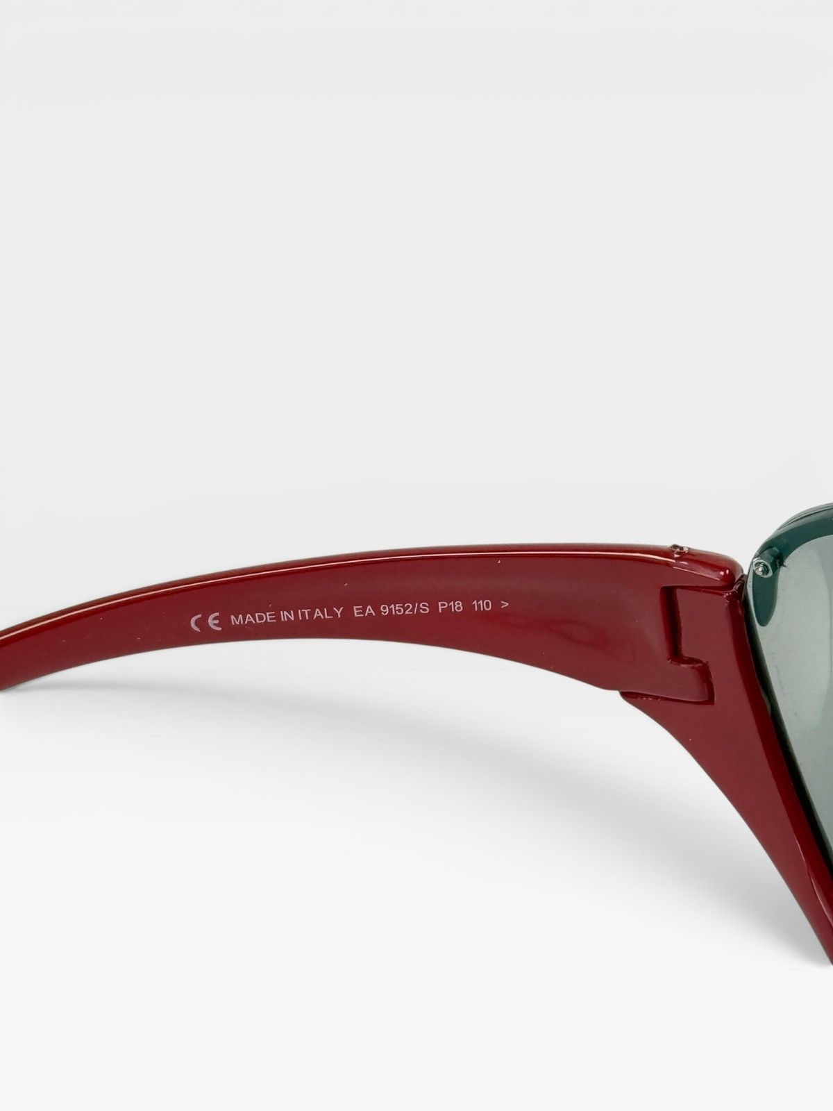 Giorgio Armani ICONIC ARMANI FACEMASK SUNGLASSES Size ONE SIZE - 8 Thumbnail