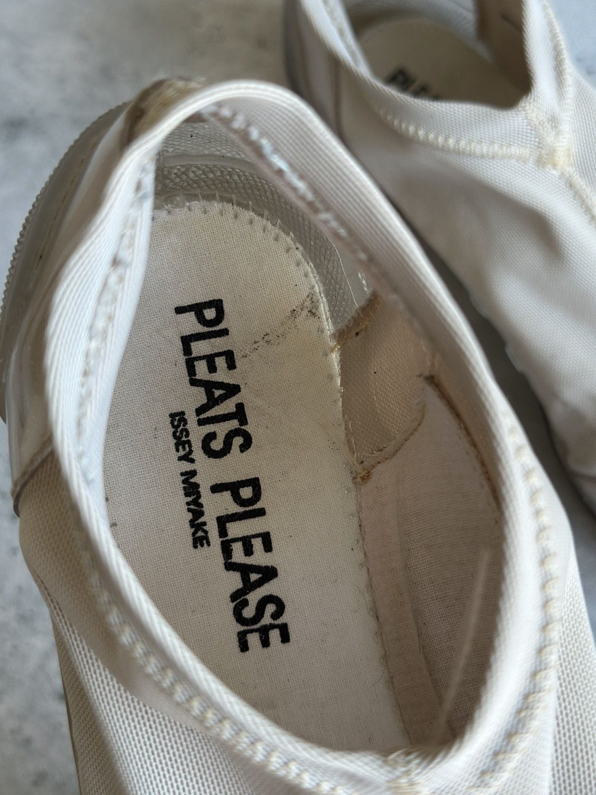 Pleats Please Issey Miyake MESH FLATS Size US 10 / IT 40 - 12 Thumbnail