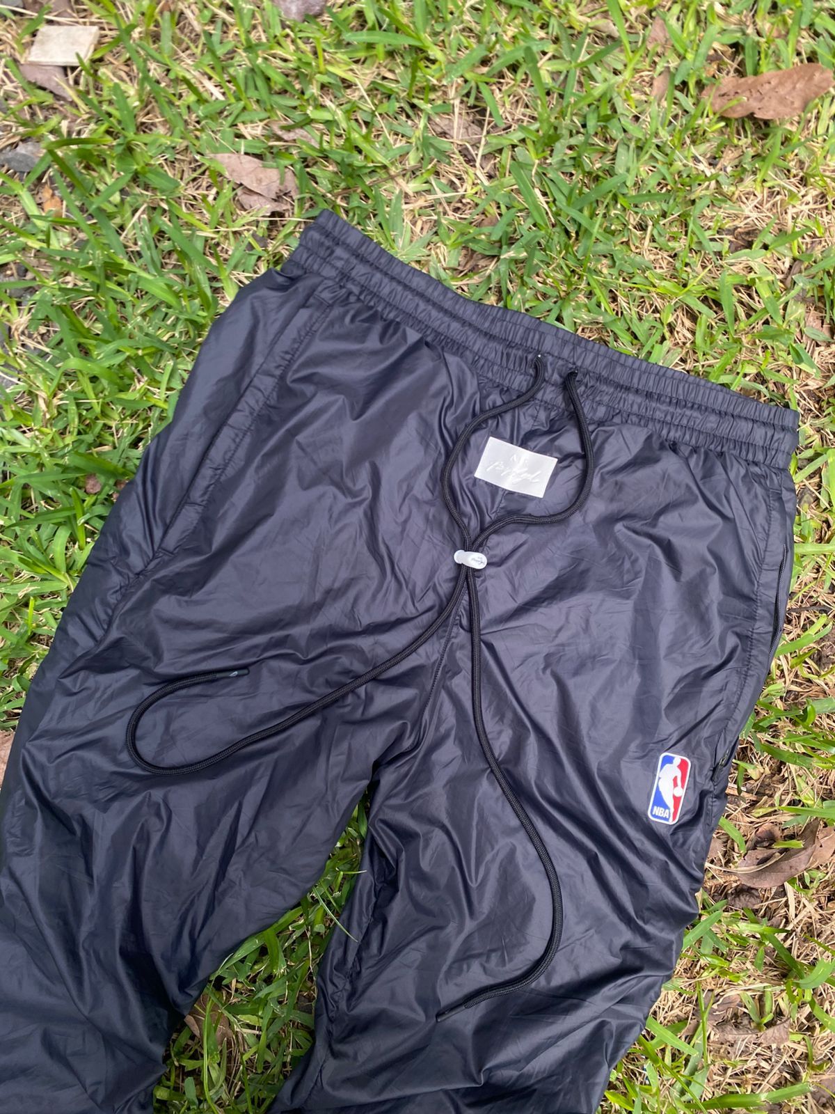 Fear of God × Nike Fear of god x Nike pants Size US 30 / EU 46 - 2 Thumbnail