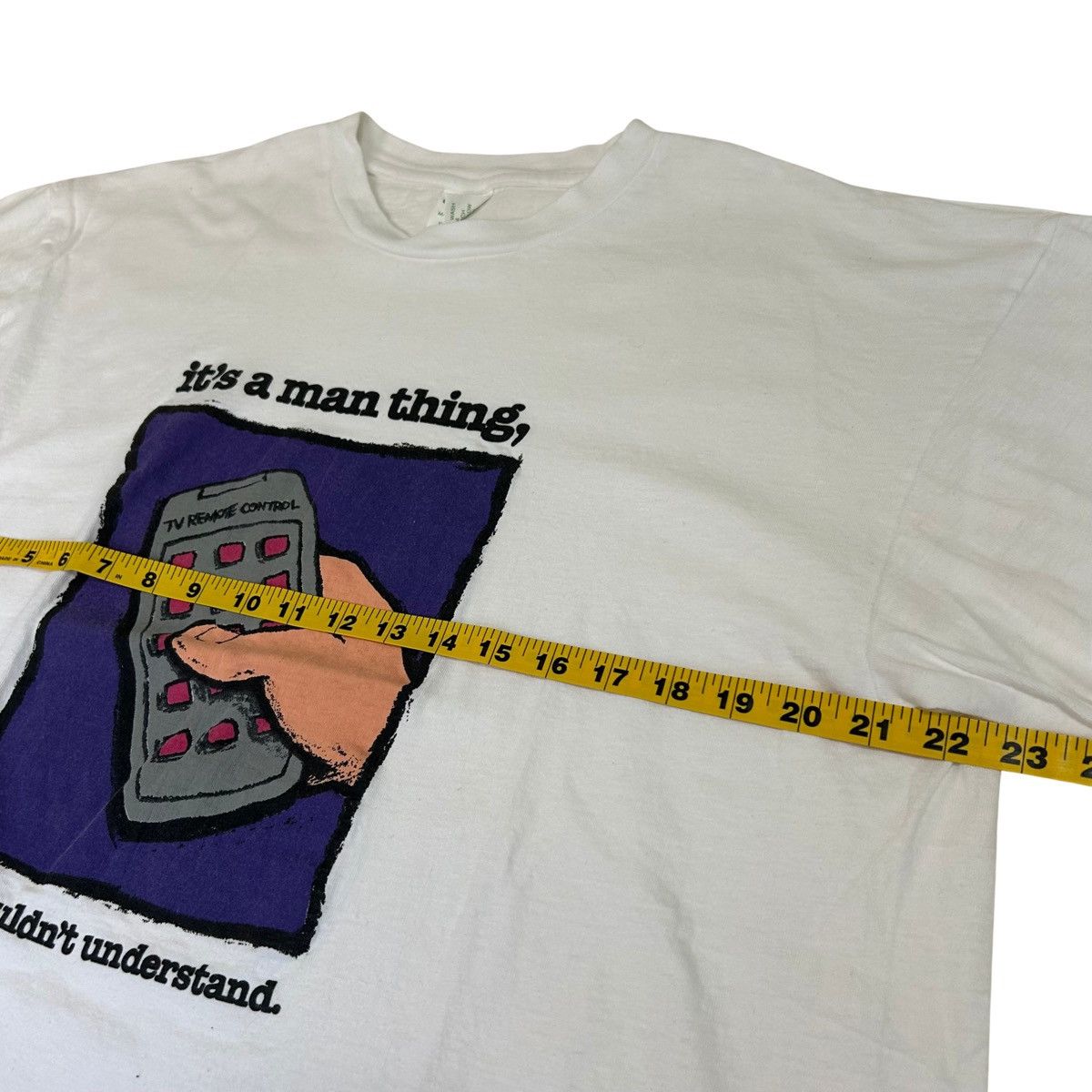 Vintage 1992 TV Remote “It’s a Man Thing” Comic Art Graphic T Shirt Size US XL / EU 56 / 4 - 6 Thumbnail