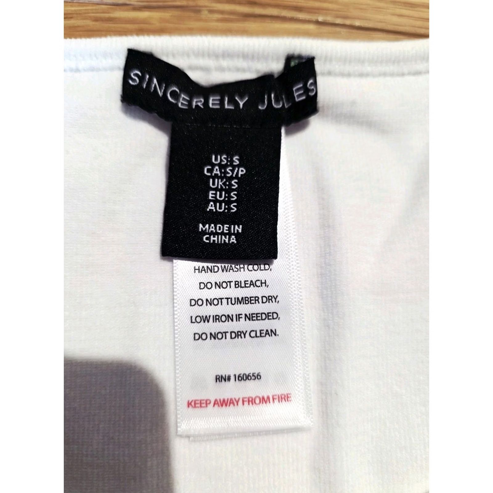 Vintage Sincerely Jules Shirt White Small Stretch Square Neck Short Sleeve Top Womens Casual/Cocktail, Regular Fit, Cropped, T-Shirt Size S / US 4 / IT 40 - 8 Thumbnail