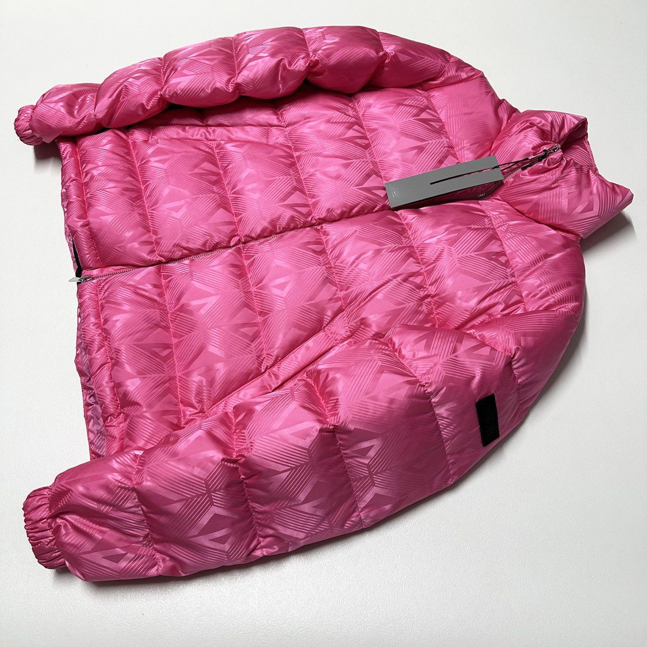 Dior Christian Dior CD 48 M Medium oblique puffer jacket pink Size US M / EU 48-50 / 2 - 5 Thumbnail