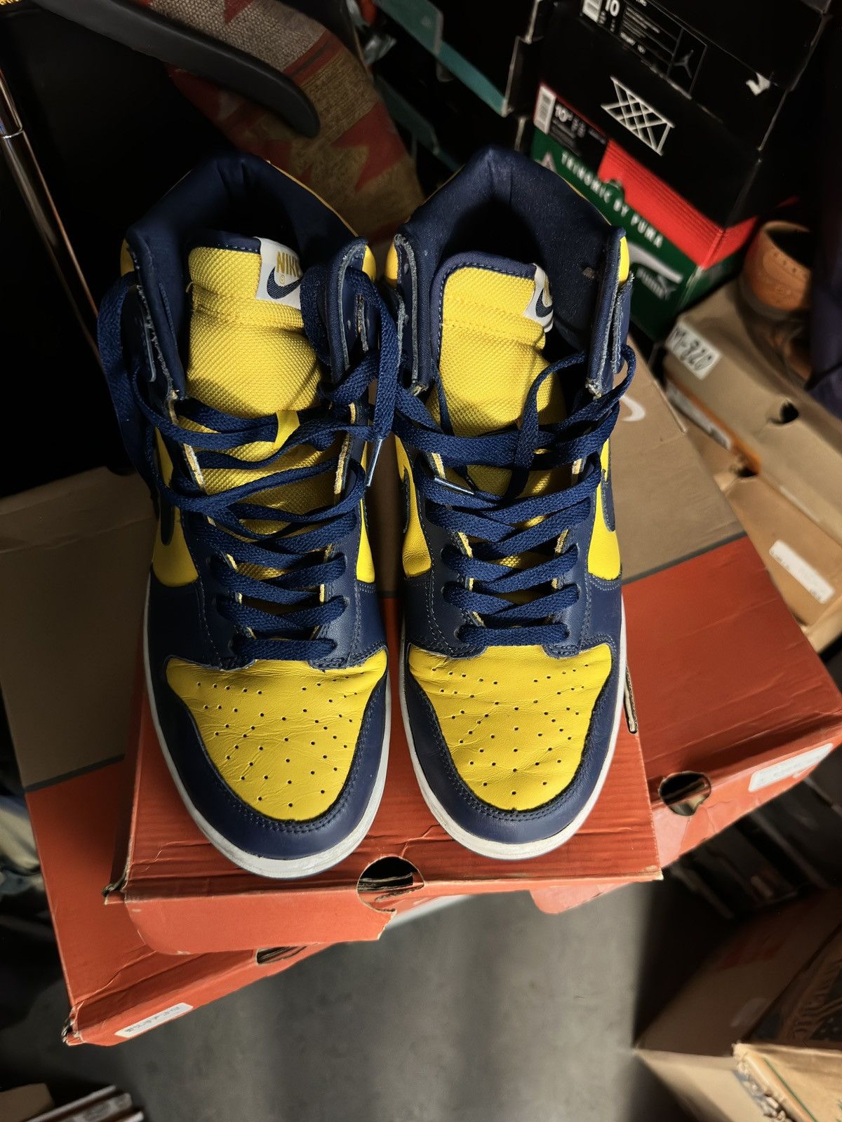 Nike Vintage Nike Dunk High 2003 ‘University of Michigan’ Size US 10 / EU 43 - 2 Thumbnail
