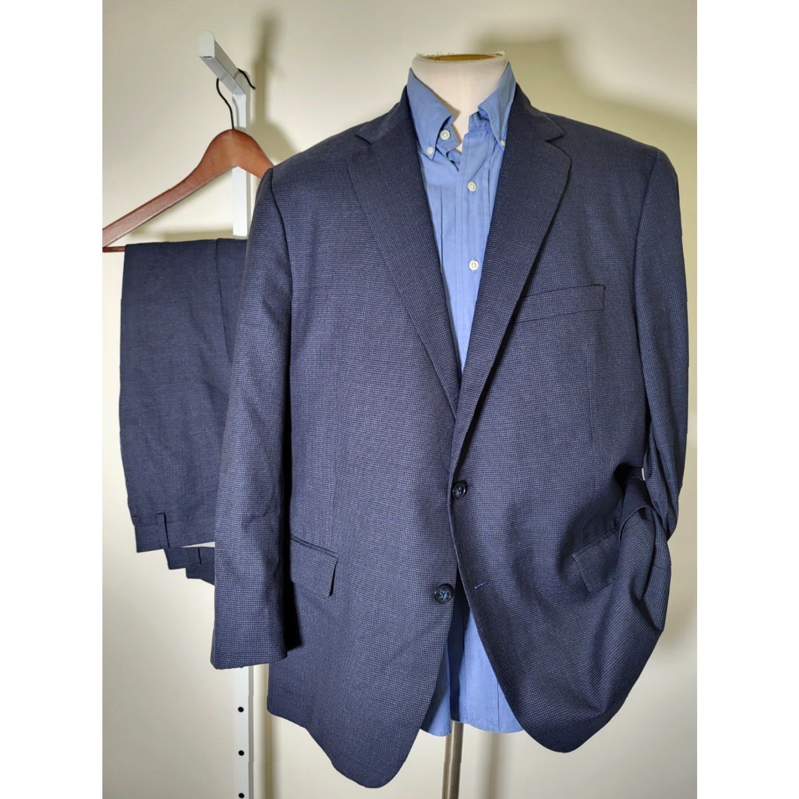 Hart Schaffner Marx Hart Schaffner Marx New York Fit 48R Blue Check 2-Piece Suit Jacket Pants XS? Size 48R - 2 Thumbnail