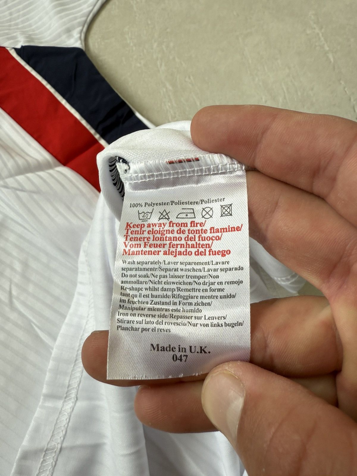 Other England umbro 1998 Home Soccer Jersey Size US L / EU 52-54 / 3 - 5 Thumbnail