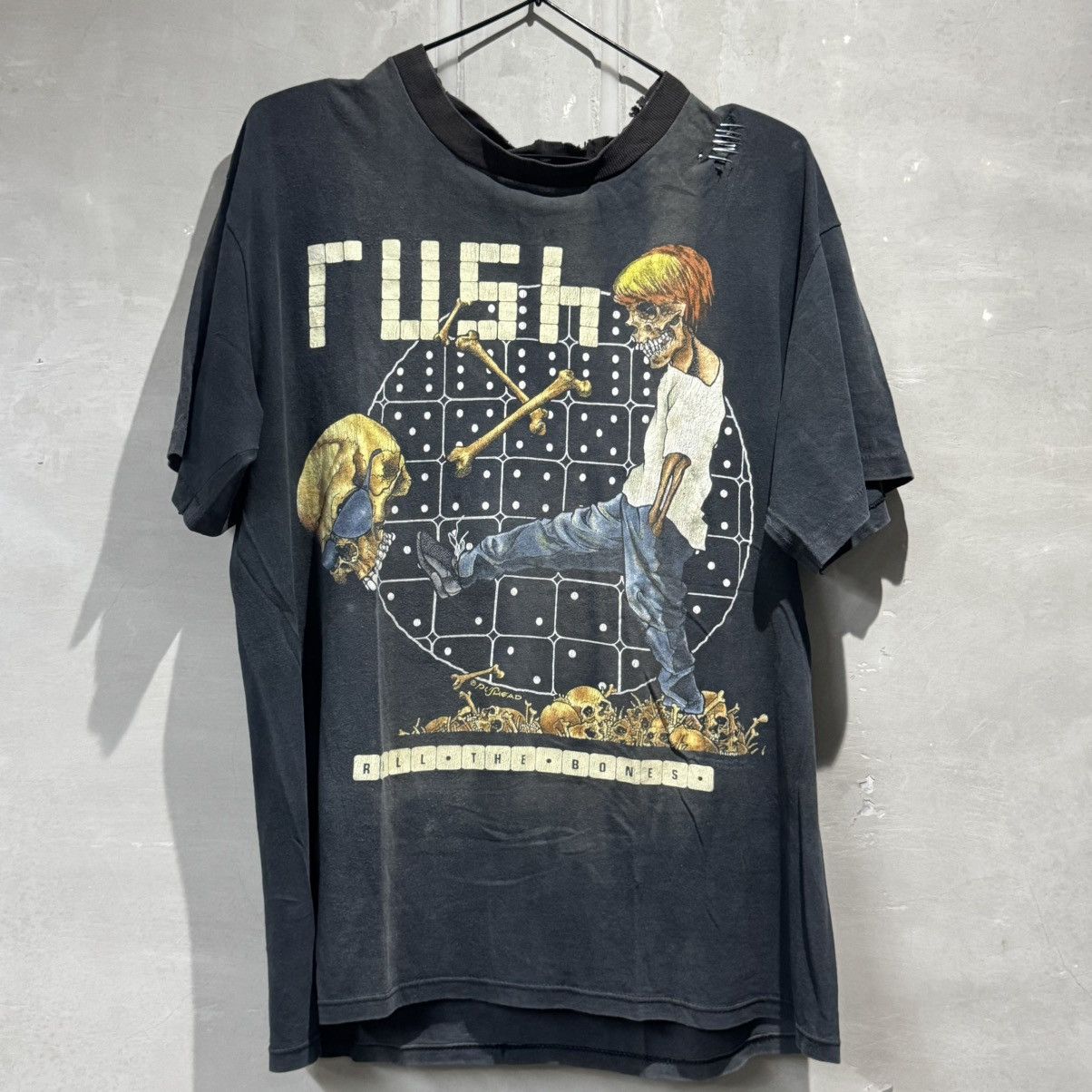 Band Tees Vintage 1991 Band Tee Rush Roll The Bones Heavily Distressed Size US L / EU 52-54 / 3 - 20 Thumbnail