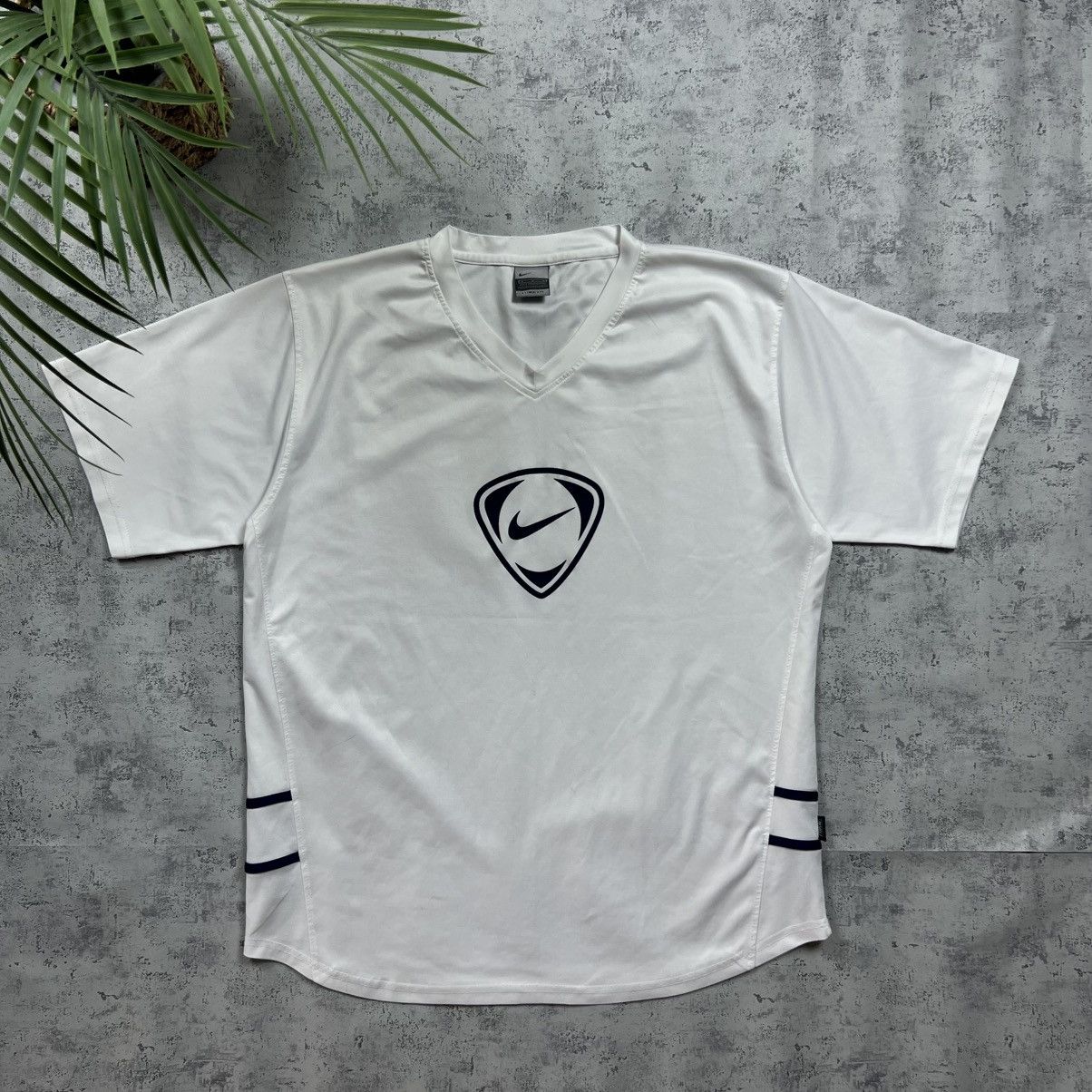 Nike 90s NIKE CENTRAL SWOOSH VINTAGE DRILL OVERSIZED TEE T-SHIRT Size US XL / EU 56 / 4 - 1 Thumbnail