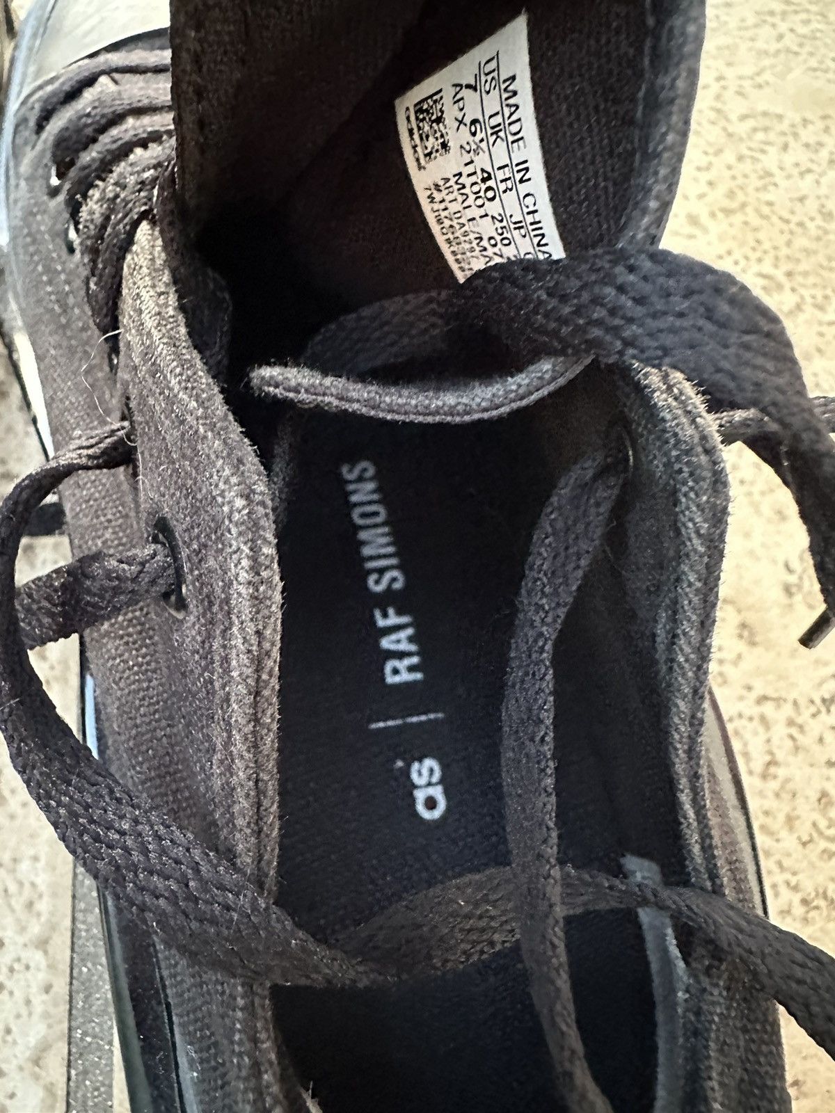 Adidas × Raf Simons Raf Simons x Adidas Shoes Sneakers Detroit Runner Black Size US 7 / EU 40 - 12 Thumbnail