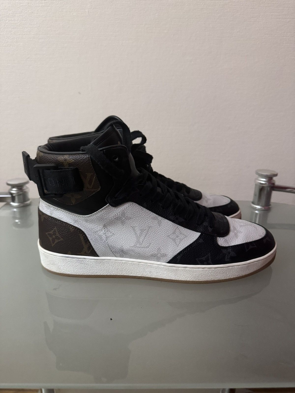 Louis Vuitton Louis vuitton rivoli Size US 8 / EU 41 - 7 Thumbnail
