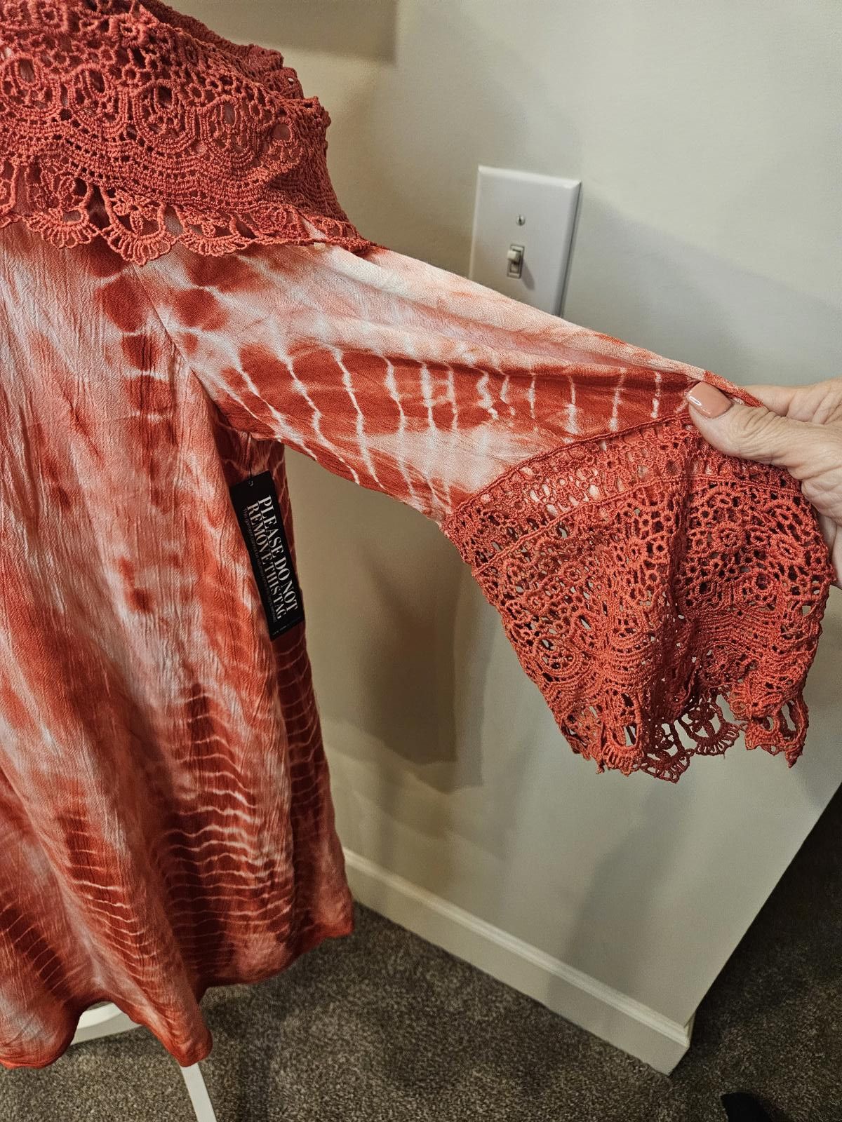 Caravelle by Bulova Nwt NY&C Tie-Dye Off-Shoulder Coverup with Crochet Trim 443 Size ONE SIZE - 4 Thumbnail