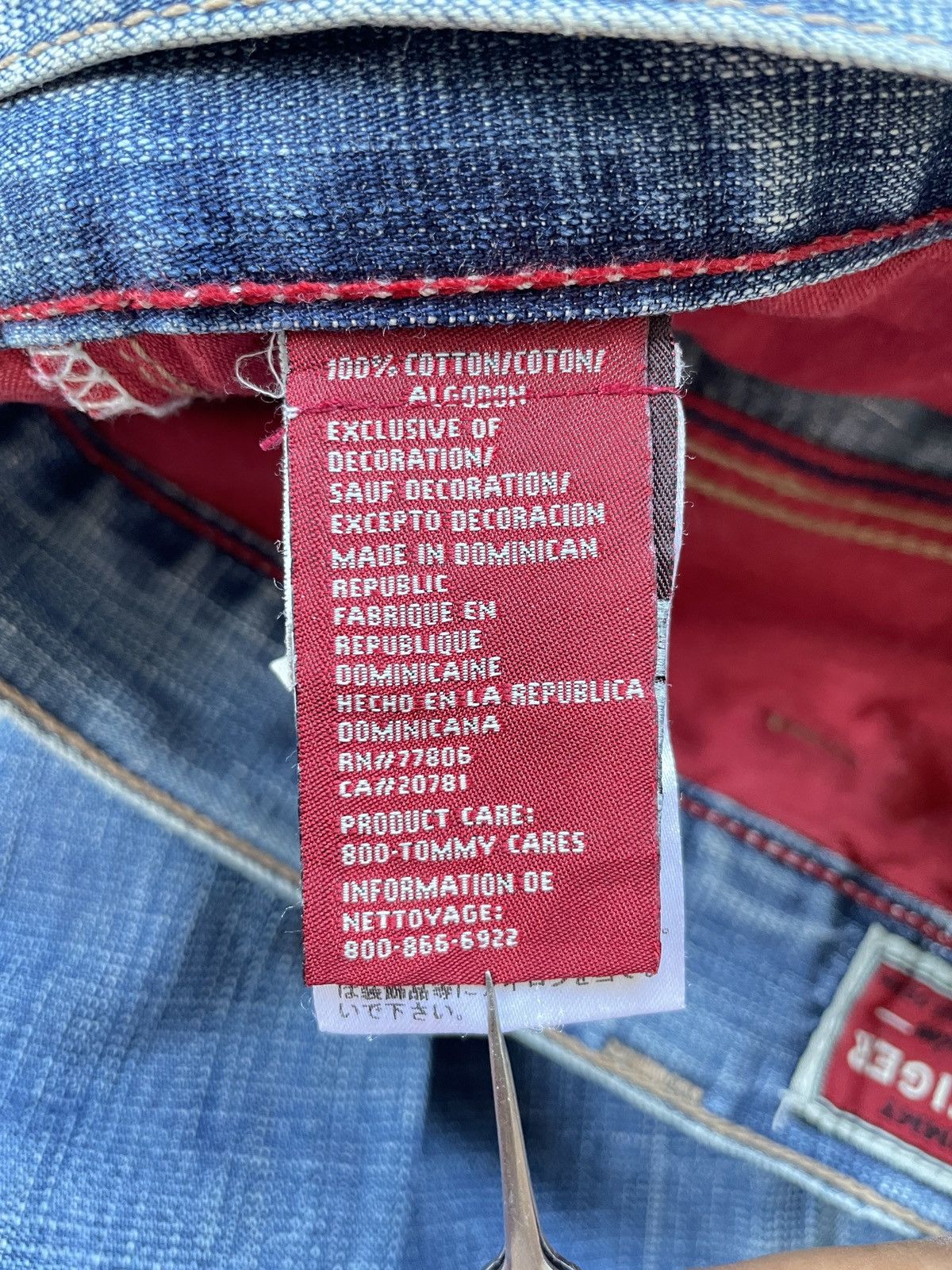 Tommy Hilfiger Tommy Hilfiger Relaxed Jeans (LG124) Size US 35 - 12 Thumbnail