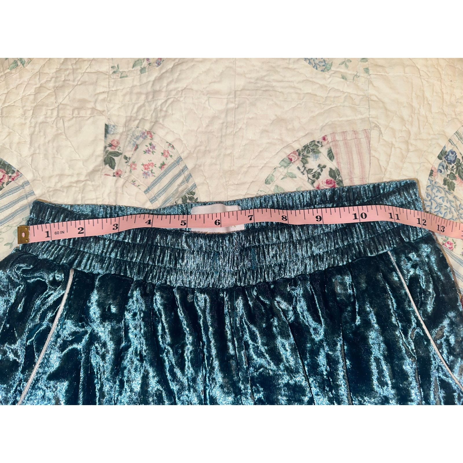 Other ALAMOUR THE LABEL AUSTRALIA CRUSHED VELVET PALAZZO PANTS S Size 28" / US 6 / IT 42 - 8 Thumbnail